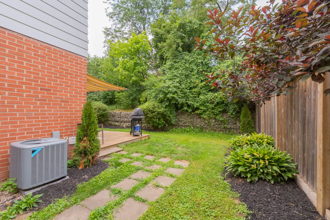 128 Bonham Blvd, Mississauga - MLS-67.jpg