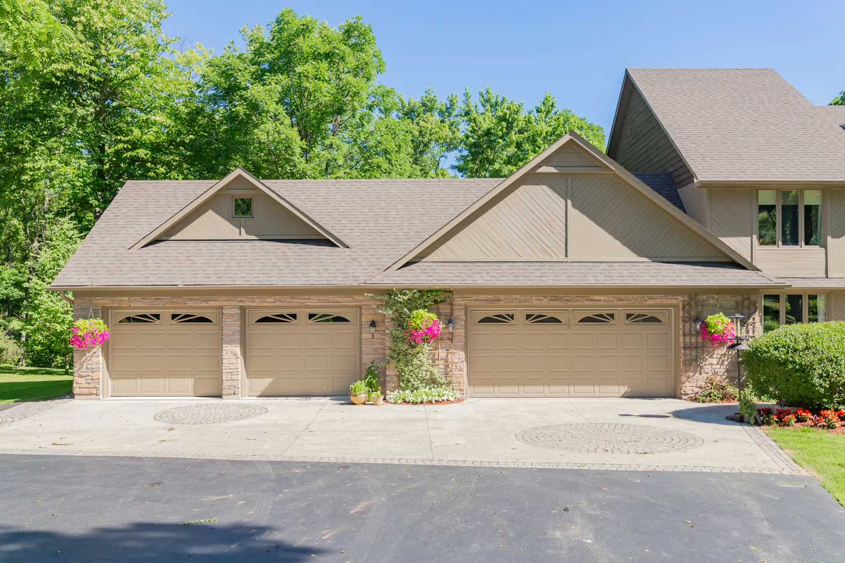 925 Lower Lions Club Rd_LR-14.jpg