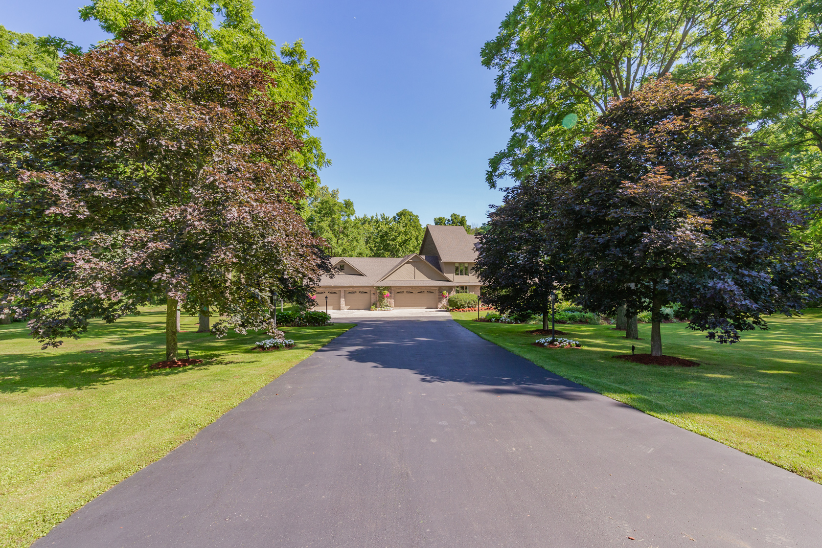 925 Lower Lions Club Rd_LR-2.jpg