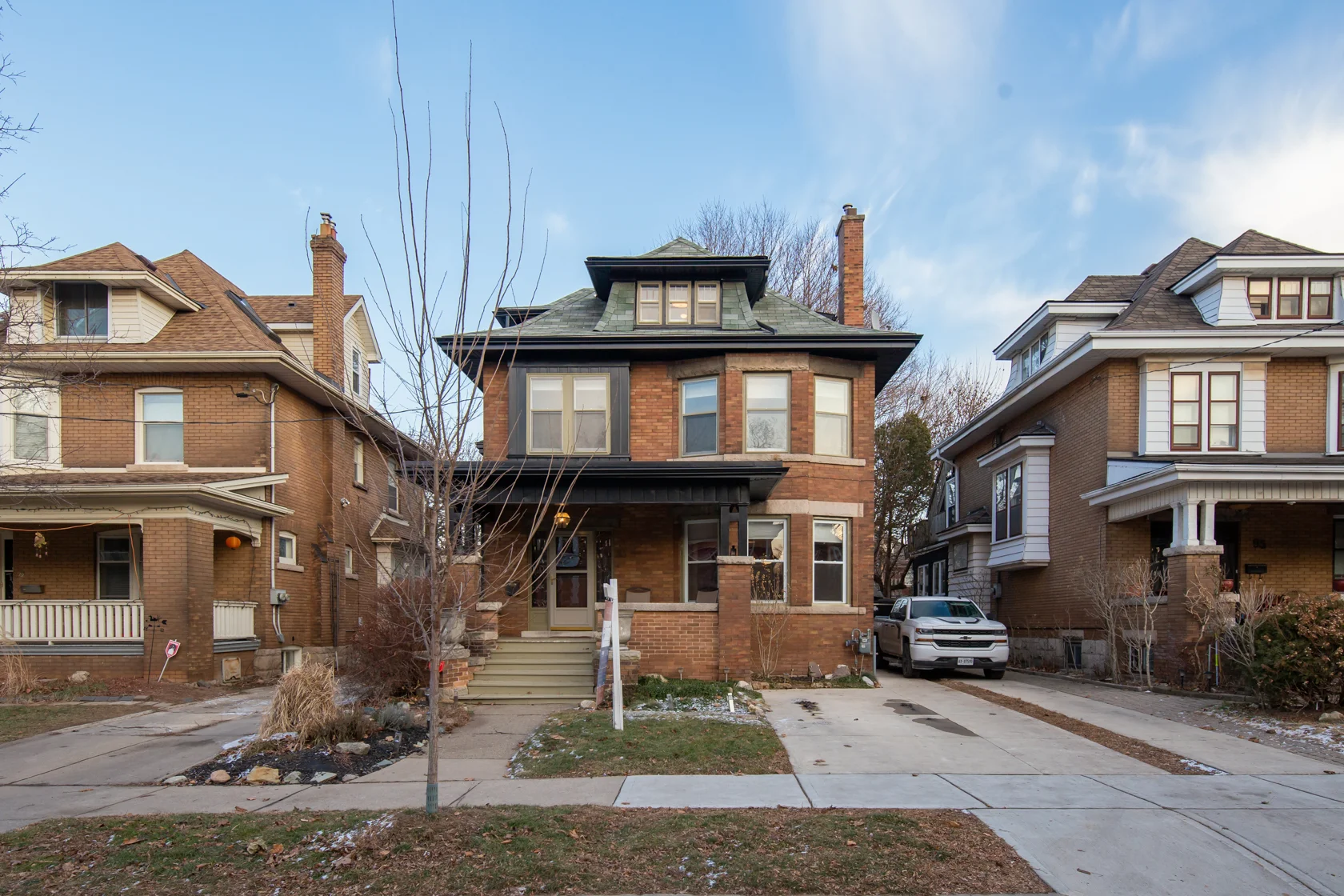 93 Melrose Ave S, Hamilton_TBG-2.jpg
