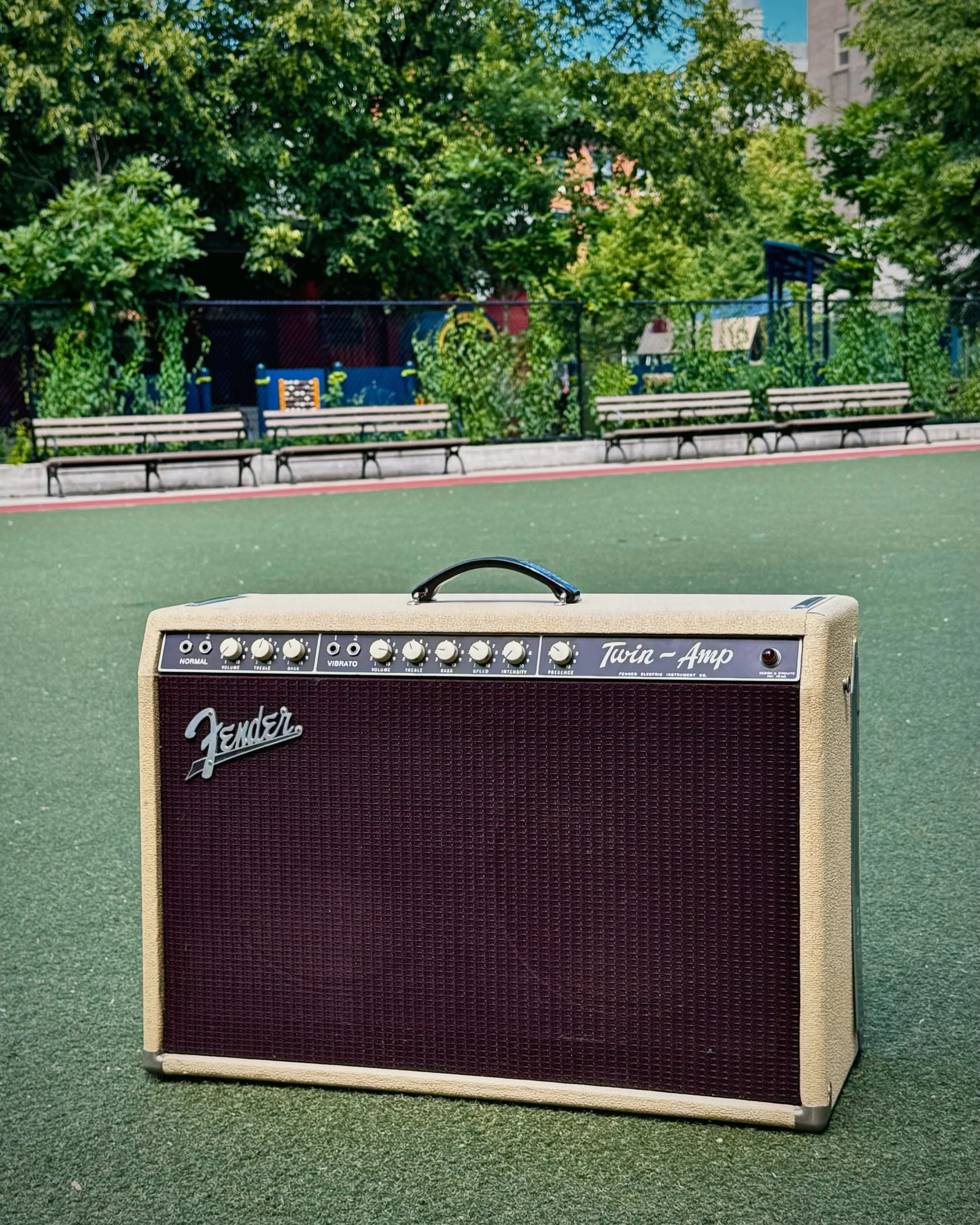 Off the bench is this 1962 Fender Blonde Twin 6G8-A. What an incredible example of such an iconic amp. It has the original transformers, speakers and coupling caps. The filter caps were original too, but they were starting to bulge so I replaced all 