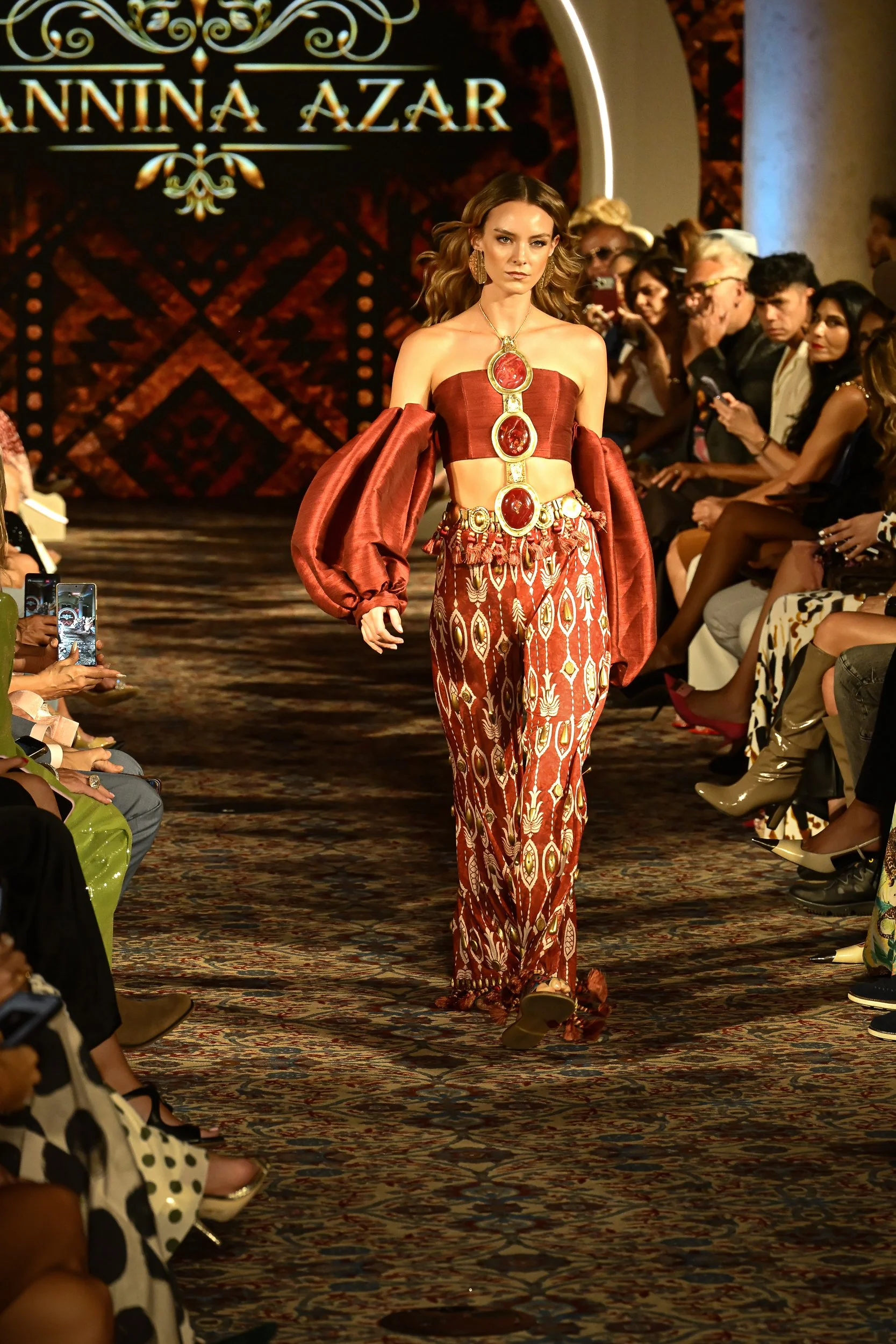 Giannina Azar @gianninaazar Miami Fashion Week @miamifashionweek Photographer Celso Diniz @celsodinizphoto 20261016 0065.jpg