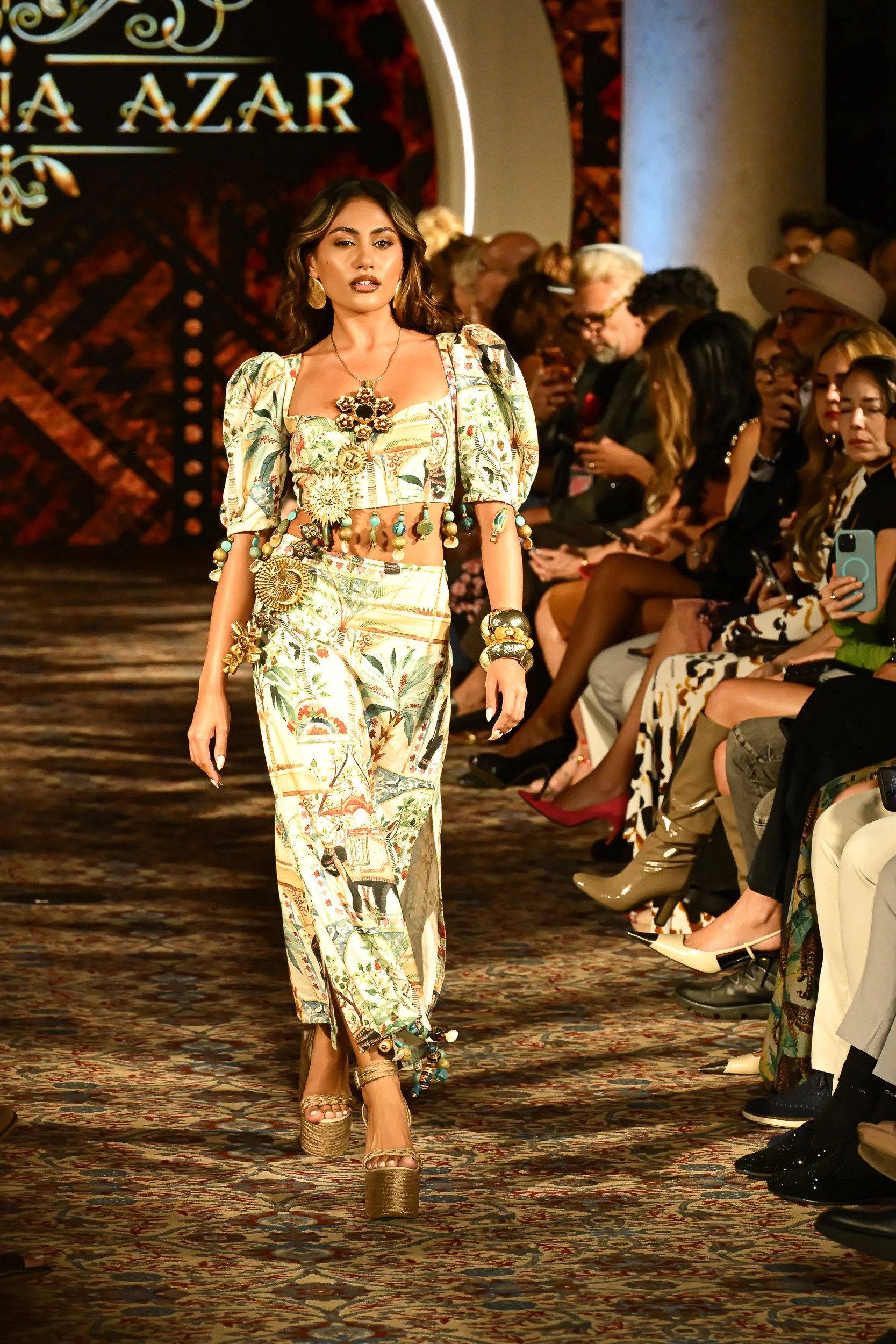 Giannina Azar @gianninaazar Miami Fashion Week @miamifashionweek Photographer Celso Diniz @celsodinizphoto 20261016 0076.jpg
