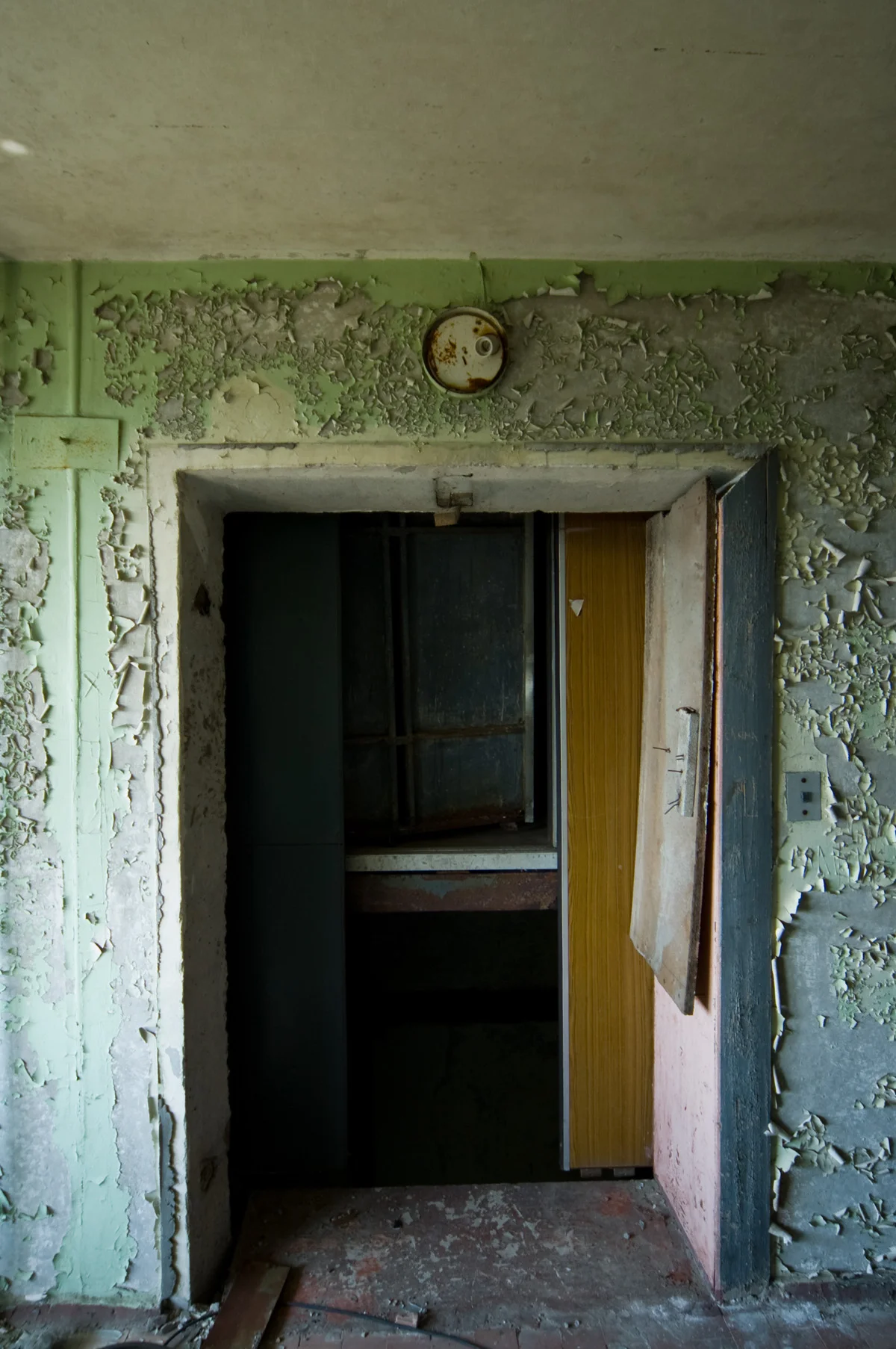 Chernobyl08_22_05_149.jpg
