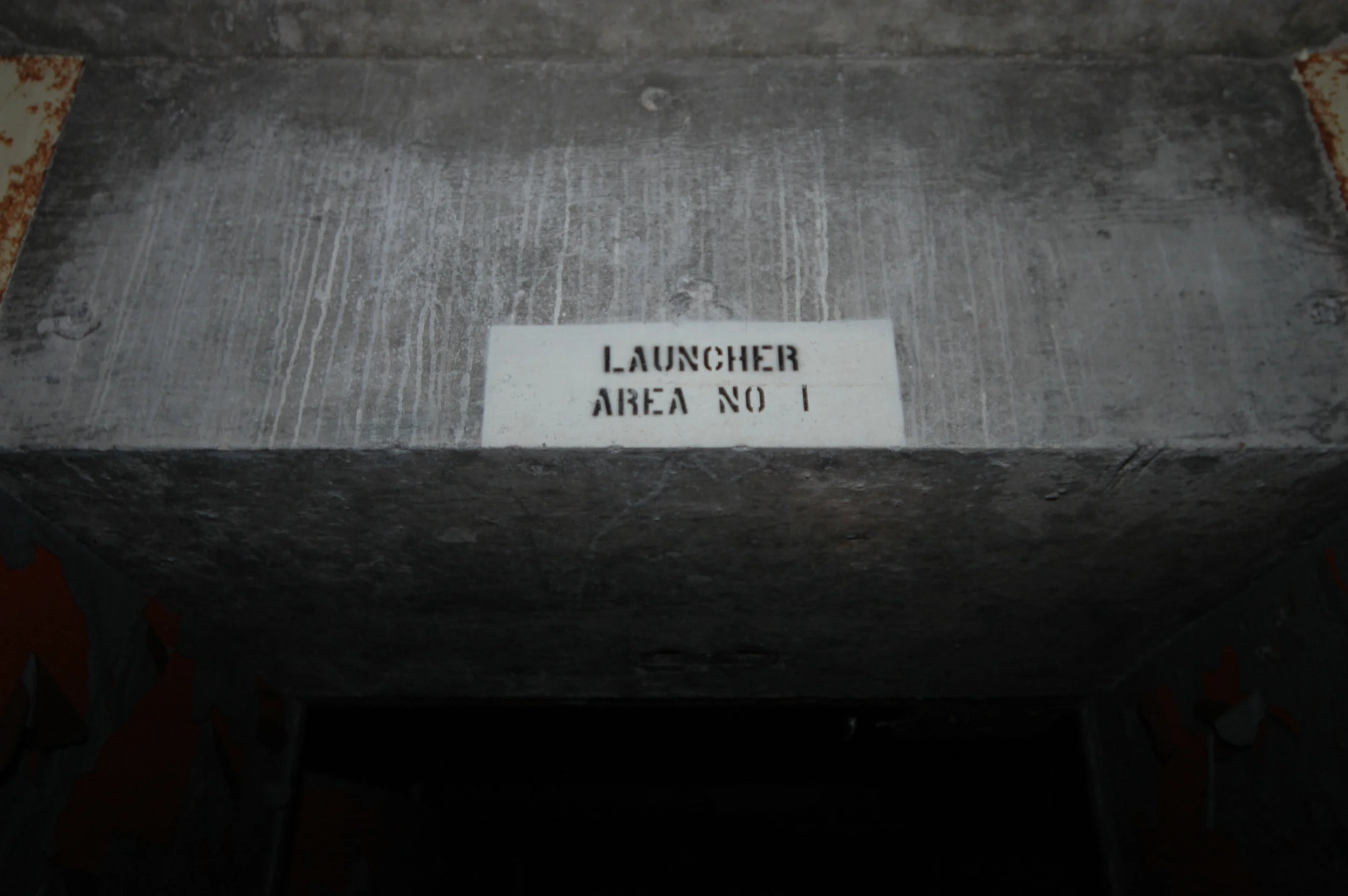 Den_silo_launcherdoor2.jpg