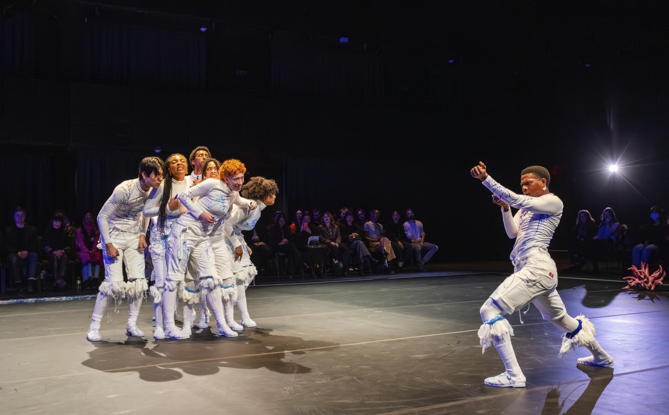 @bostonartreview just published its review of @julien.creuzet at @bellgallerybrown which was a welcome reminder of the incredible performance that marked the opening in February:

&quot;Throughout the performance,
the dancers&rsquo; movements were
fr