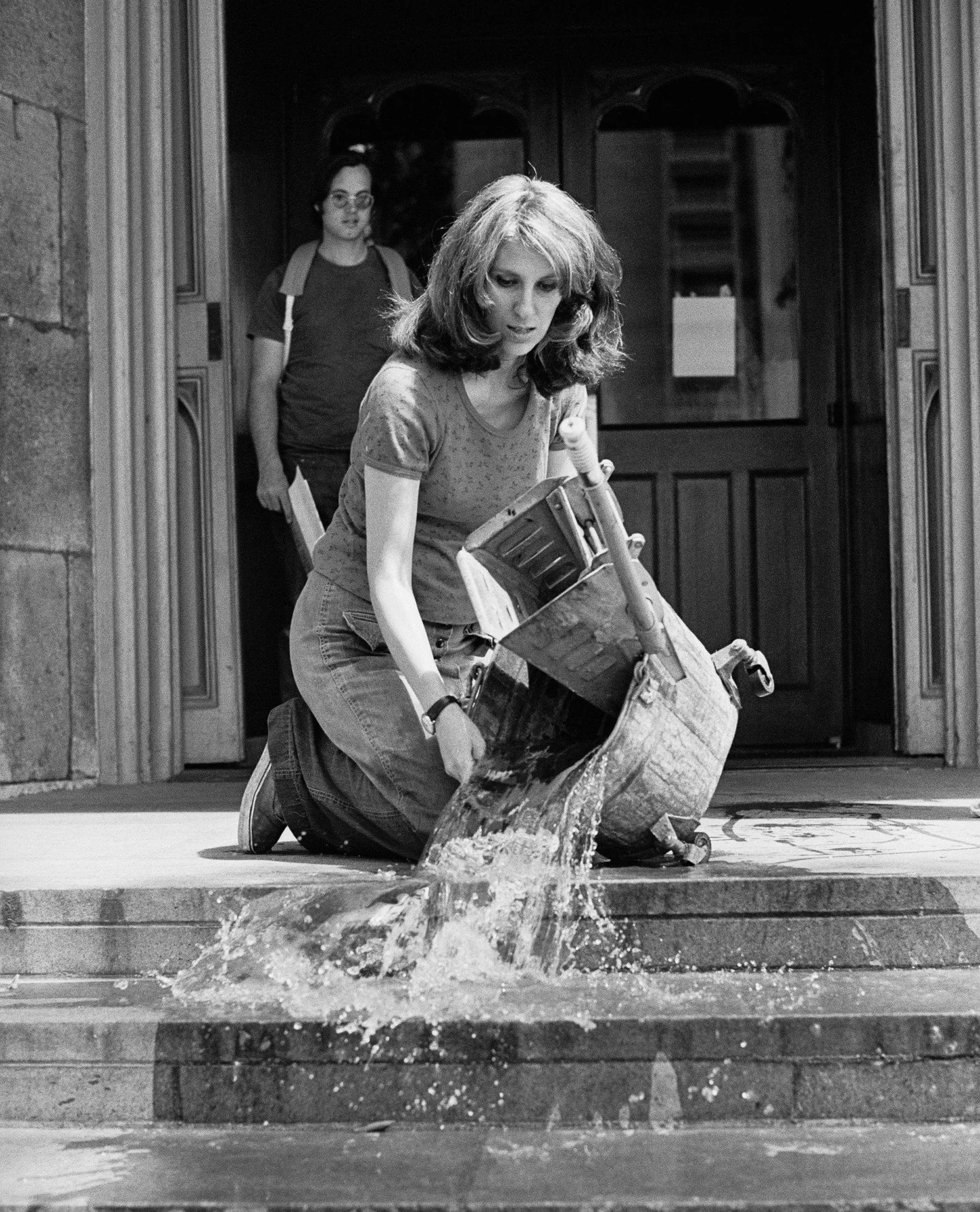 For more than 40 years, artist Mierle Laderman Ukeles has challenged the boundaries of art, labor, motherhood, performance and labor. The documentary film @maintenanceartist tells her story, check out a write up on it in @harpersbazaarus ✨⁠
⁠
"M