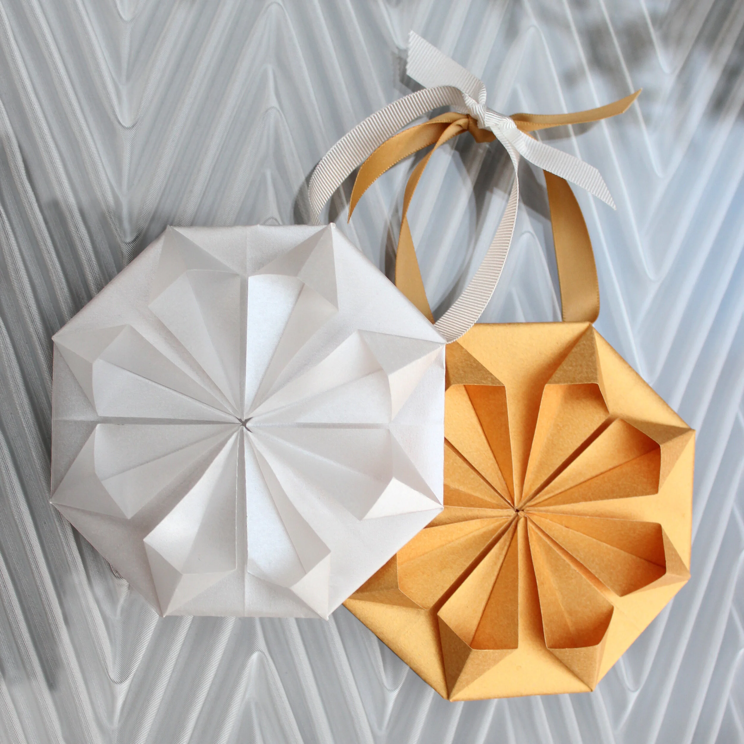 Origami decoration 1.jpg
