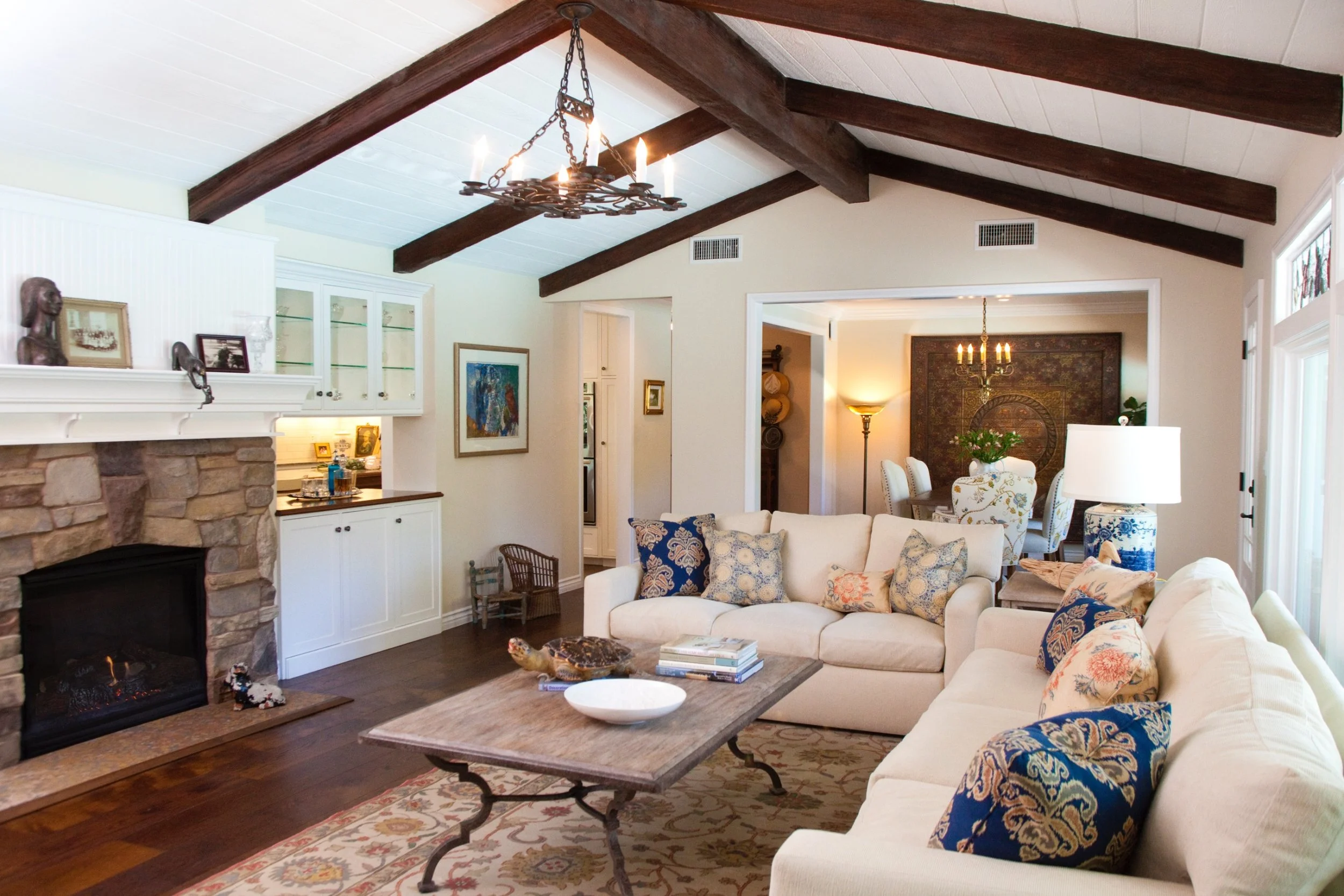 houseplay-allentown-drive-living-2.jpg