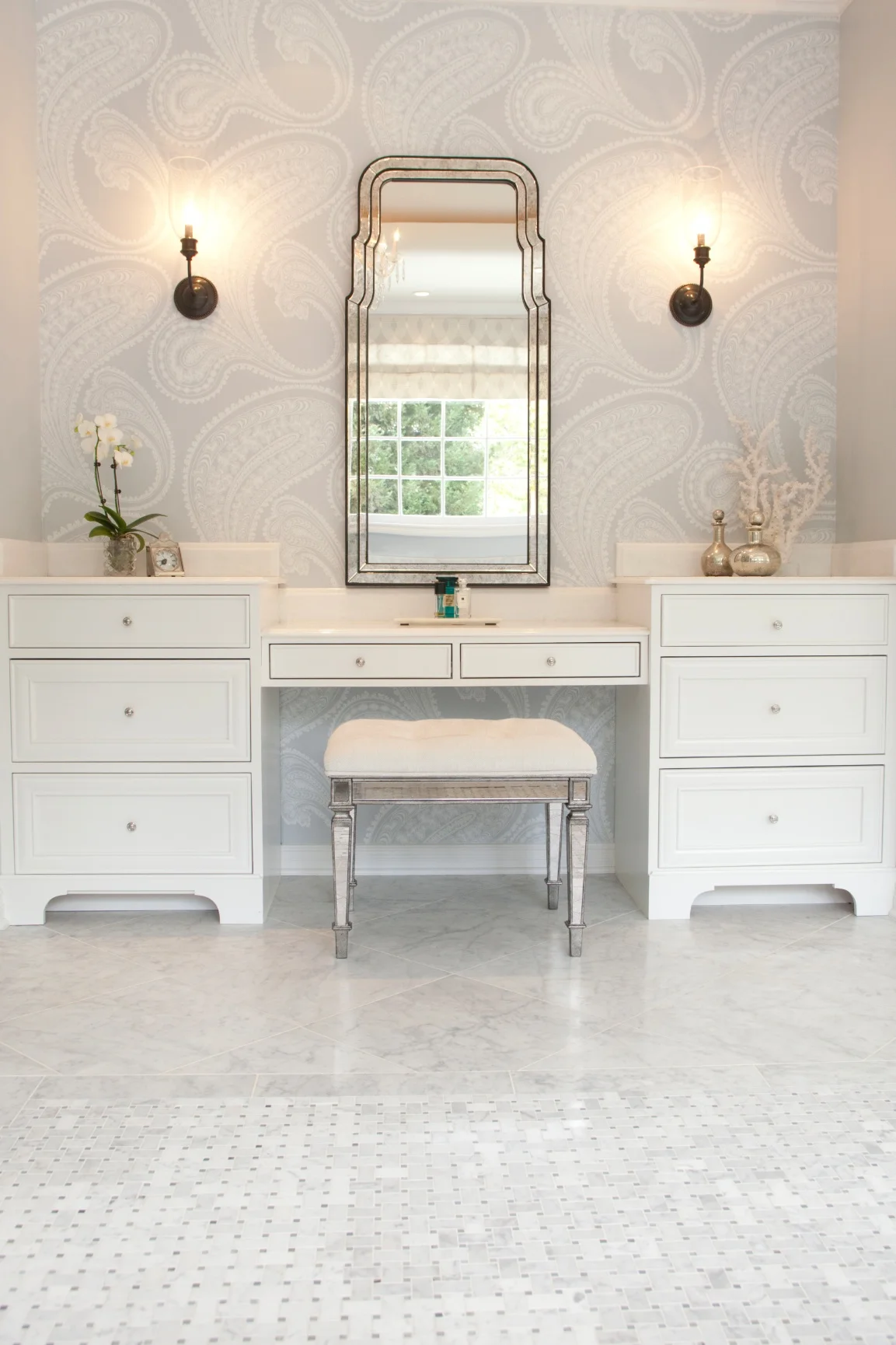 houseplay-wellesley-drive-master-bath-2.jpg