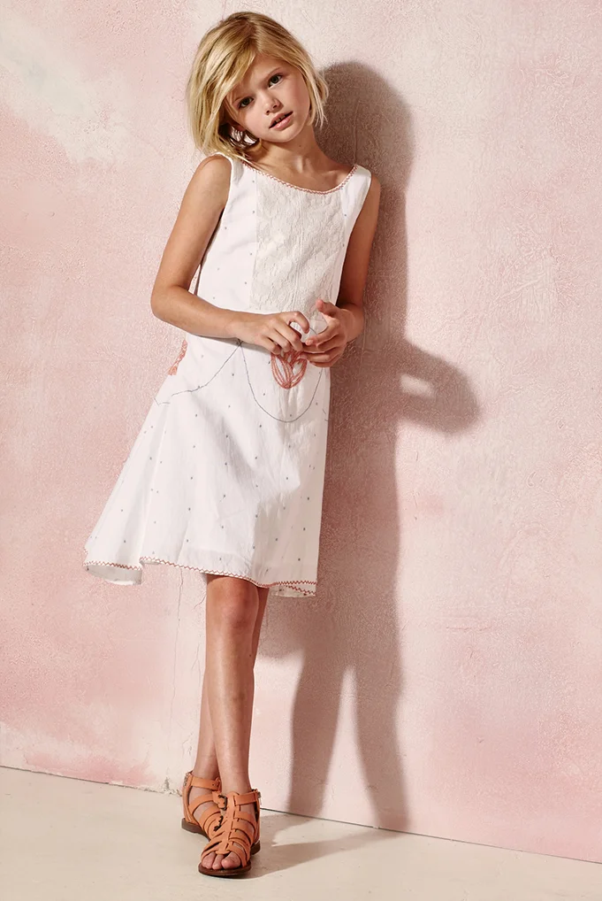 17_alexwhitedress.jpg