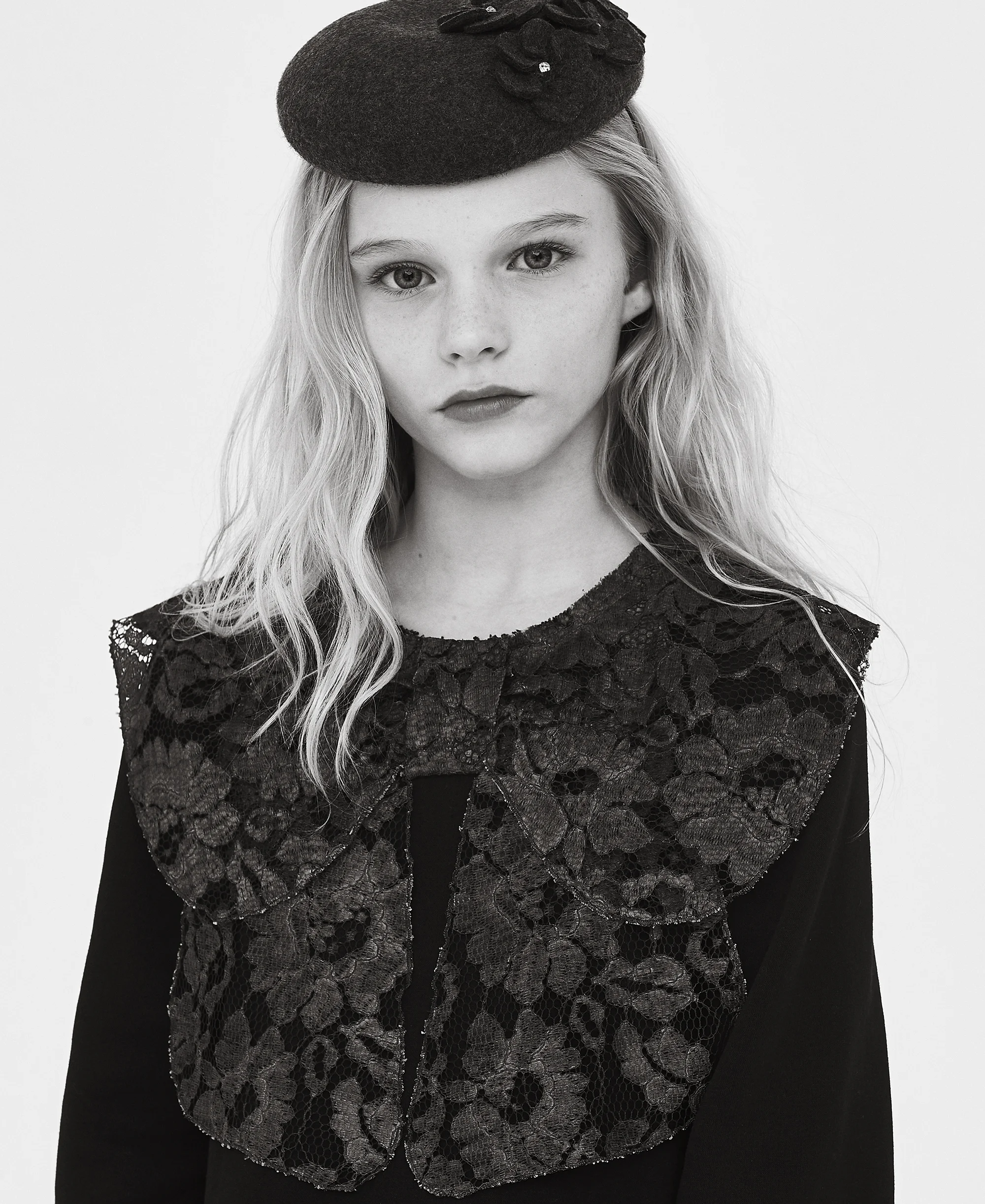 Earnshaws_portrait_2019_child 4.1 BW_003.jpg