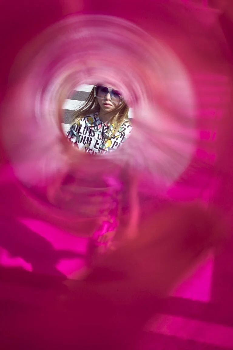 COLOR_BOMB0337-768x1152.jpg