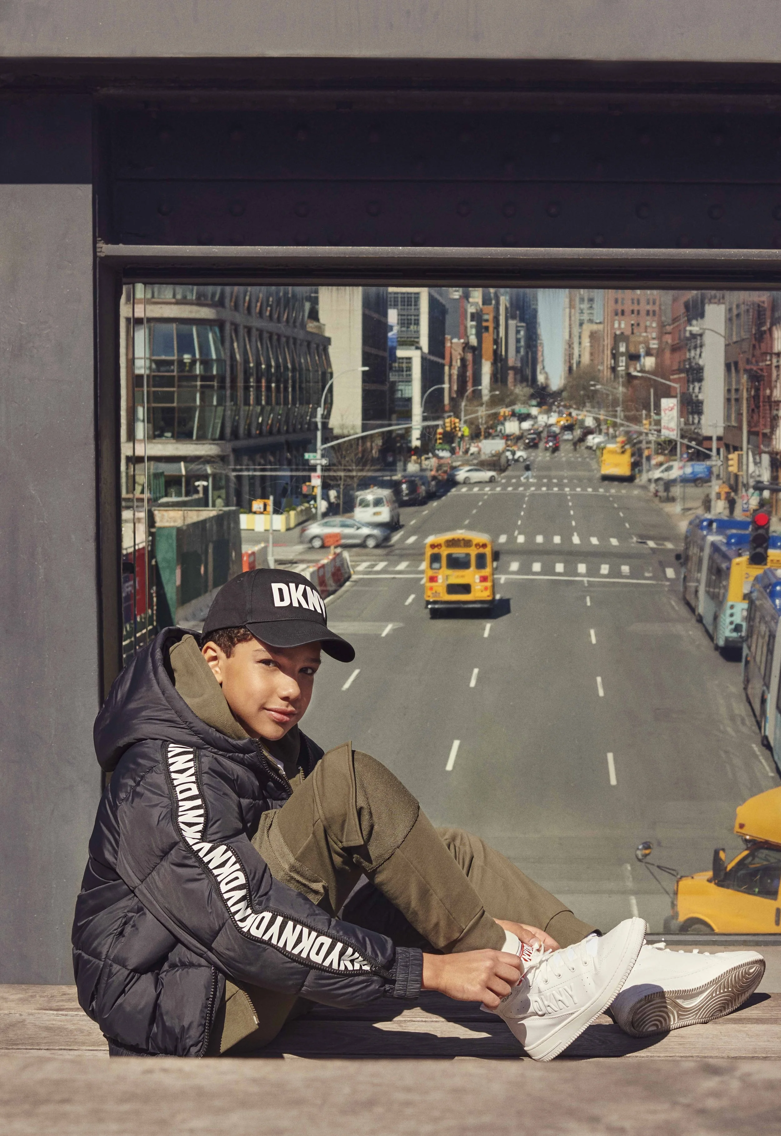 DKNY_FA23_05_127_FINAL.jpg