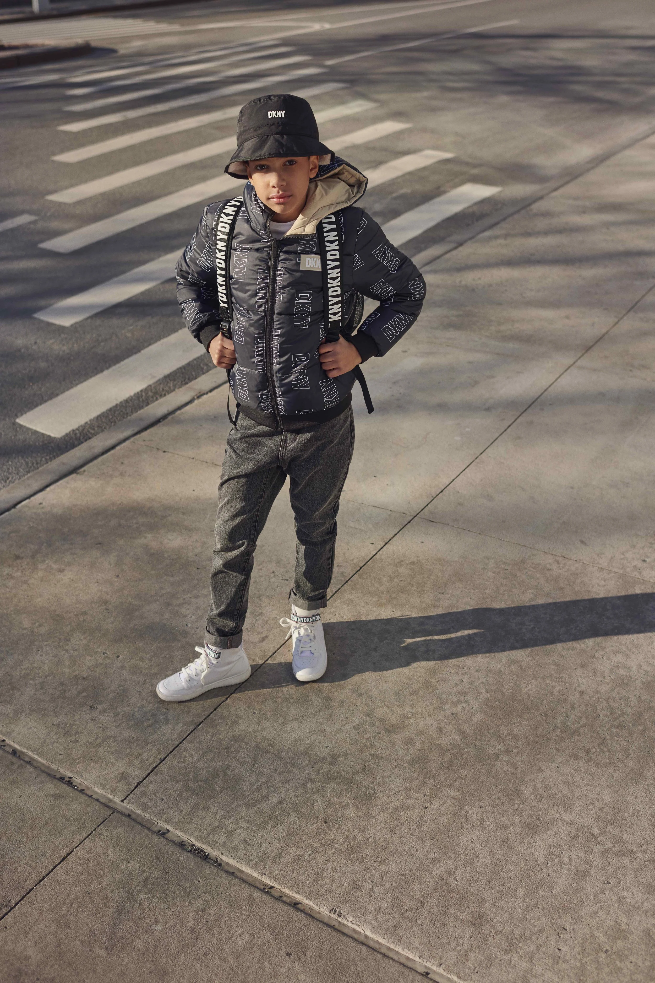DKNY_FA23_08_137_FINAL.jpg