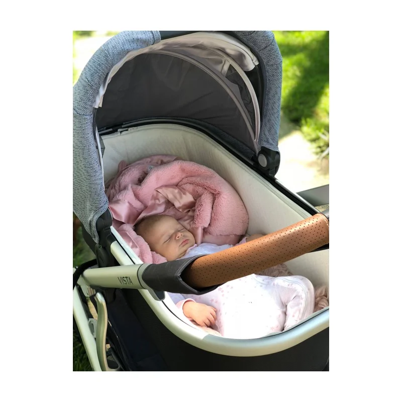 does dockatot fit in uppababy bassinet