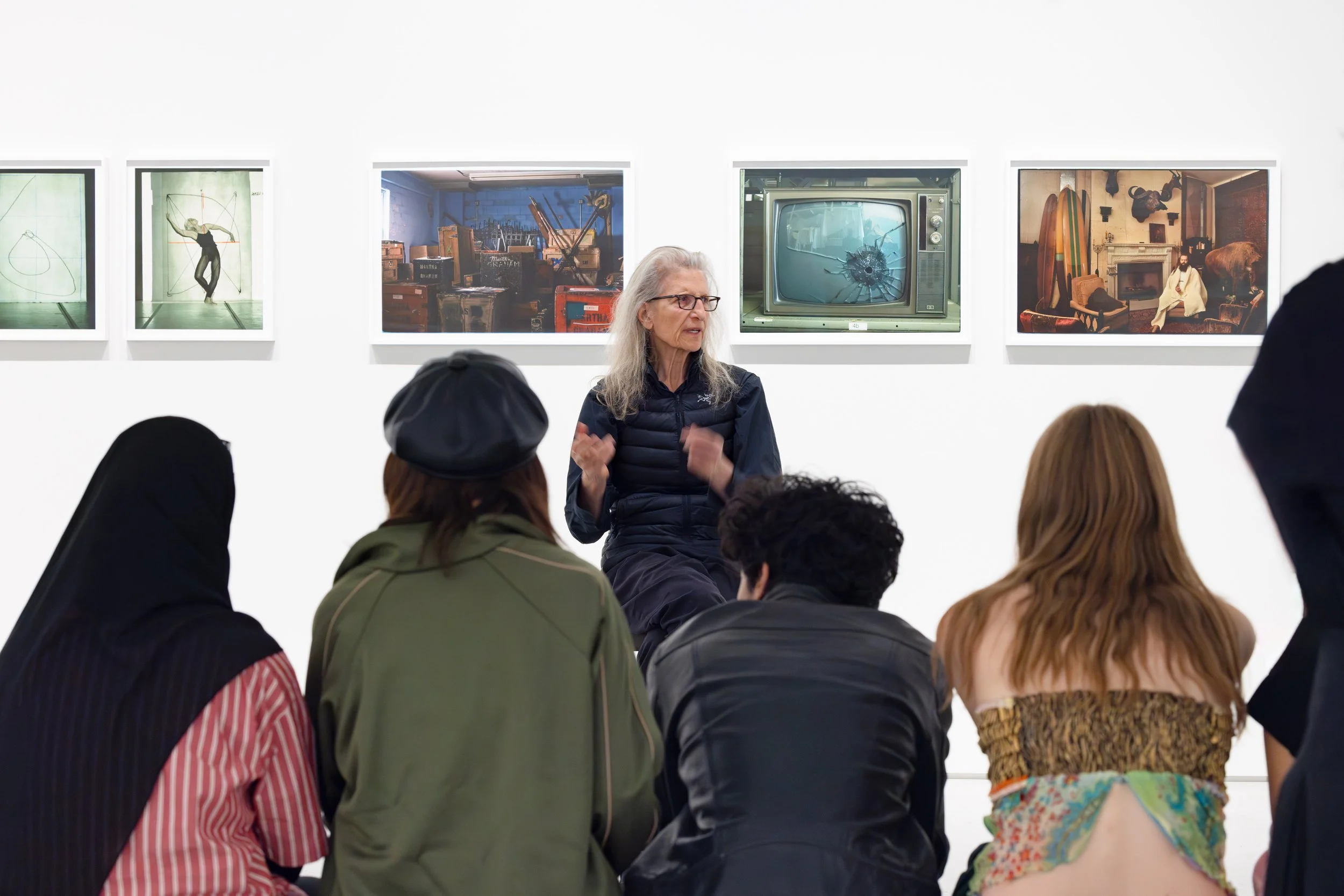 241106_Annie_Leibovitz_25_large_Photo by onwhitewall.com.jpg