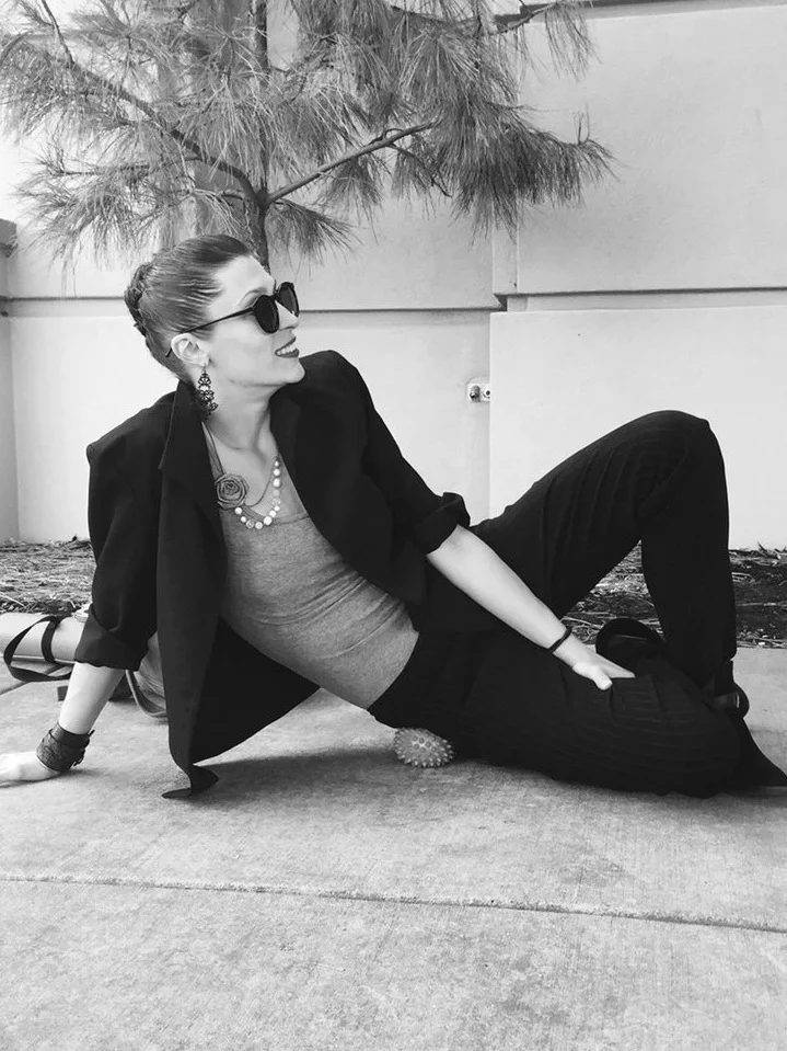 A former Pittsburgh Ballet dancer, Eva now teaches yoga at Om Lounge and practices ayurvedic massage at Bindu+Body.