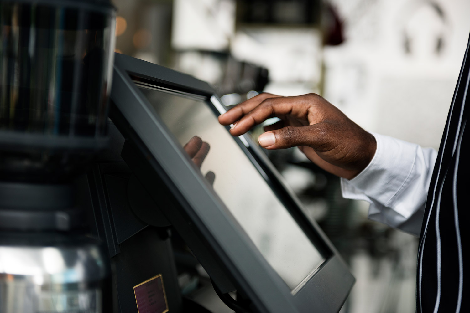 epos-till-photo-in-shop-for-retail-point-of-sale-systems.jpg