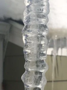 j30 icicle close up