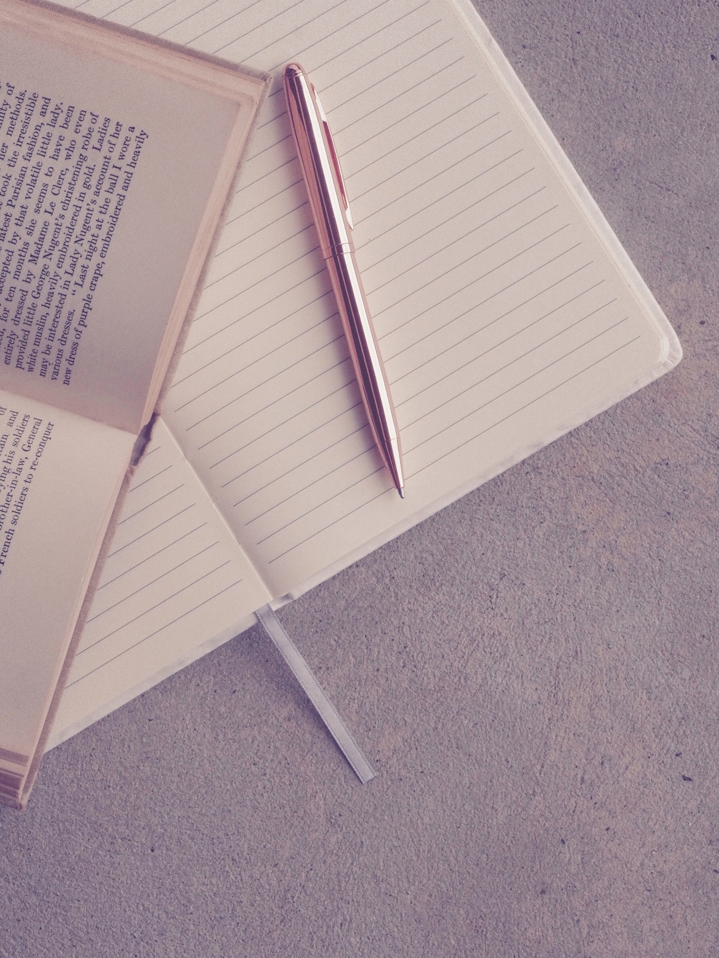 Book Reviews and the White Lizard