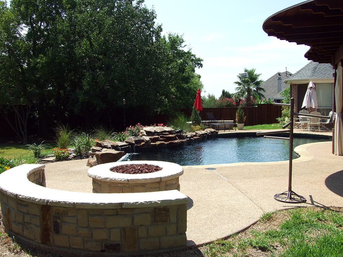 BMR pool and patio firepit seated.jpg