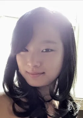 evaselfie.jpg