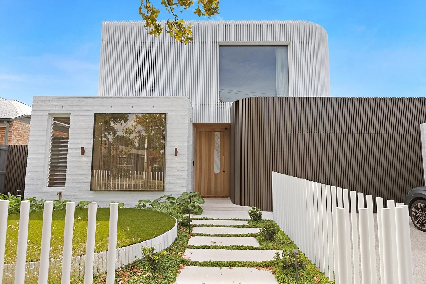 Manifold Heights Residence
