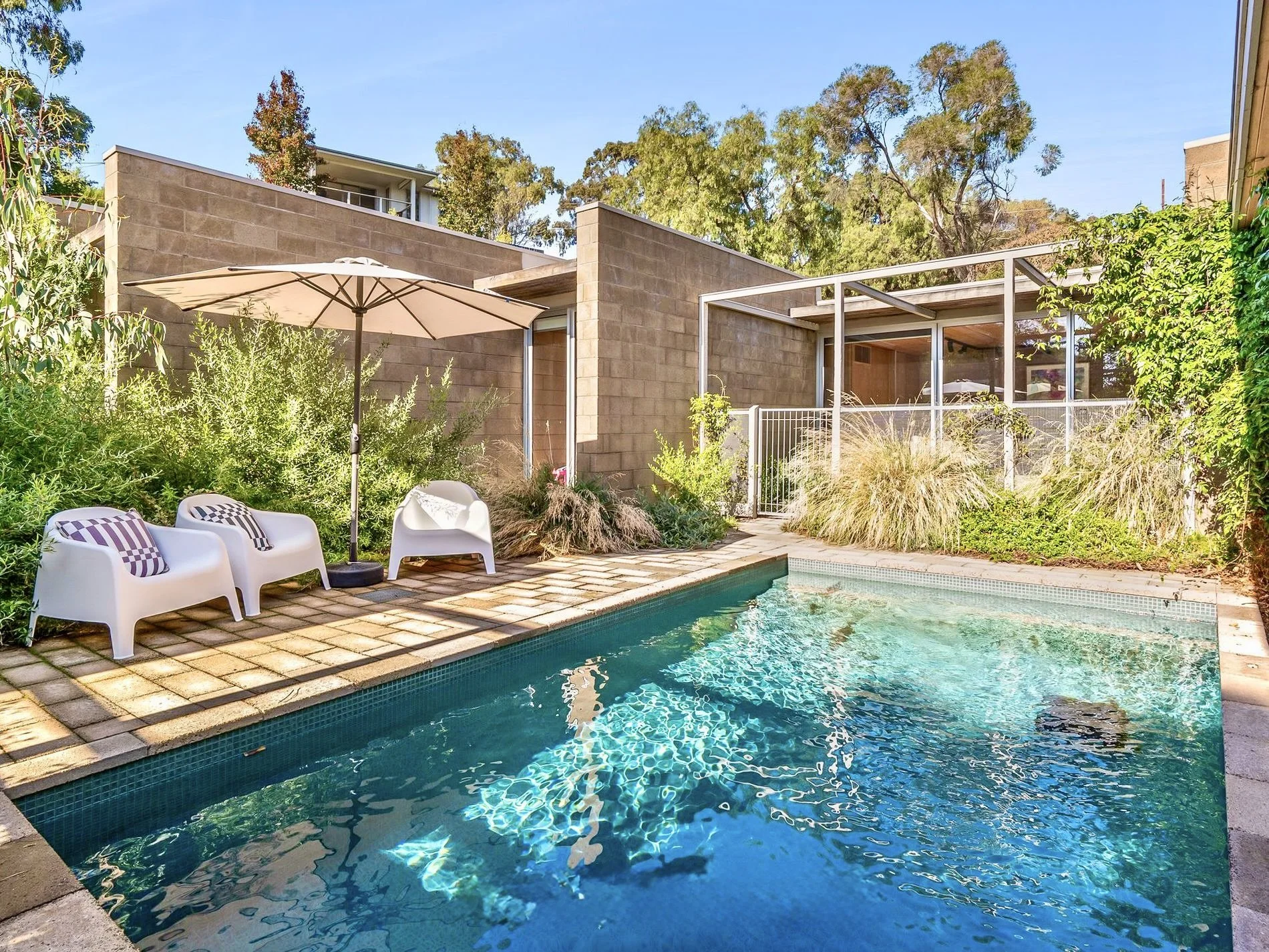 Heathfield Mid Century
