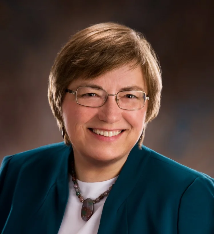 Lynn Bellenger