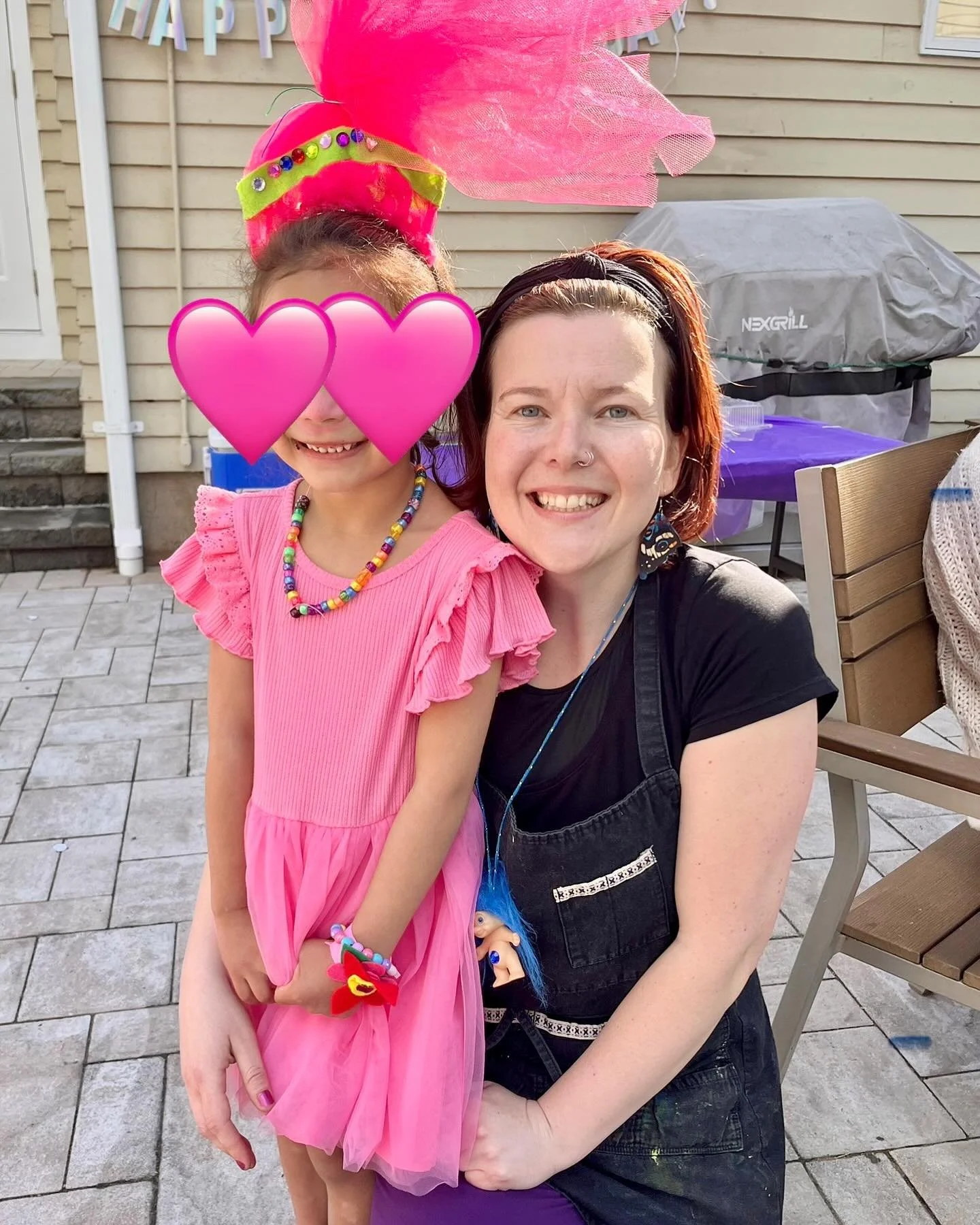 Sharing is caring, amirite? Here are a few shots from the first kids party I did last year. I was just talking to @maflorista about how taking photos of our work (art/creative work of any kind really) whilst working is basically the bane of our exist