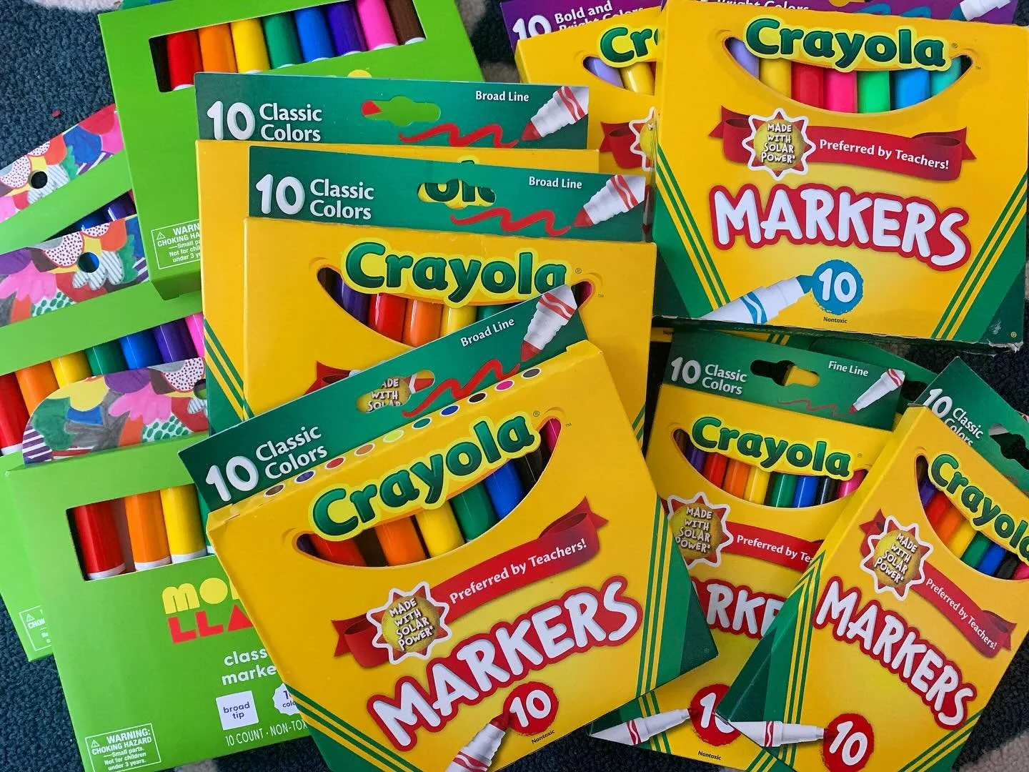 Posting simply because this is so satisfying to look at 😌 #kidsartstudio