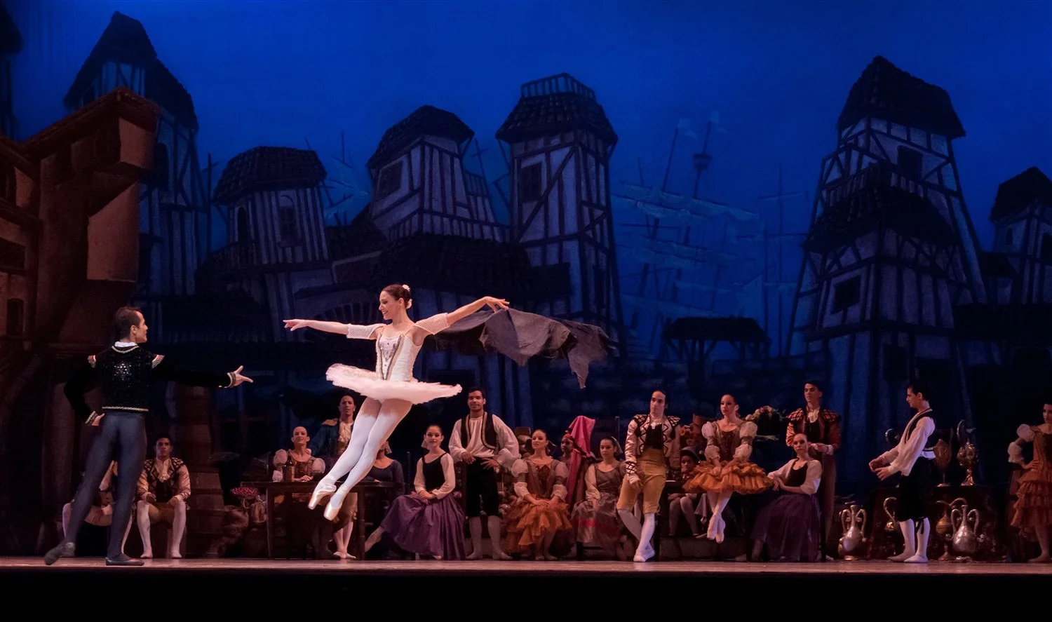 Skiing exceptional mountains by day then enjoying exceptional ballet by night is standard operating procedure in Salt Lake City. D reamstime