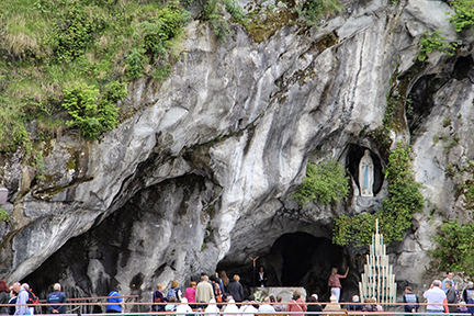 grotto-1.jpg