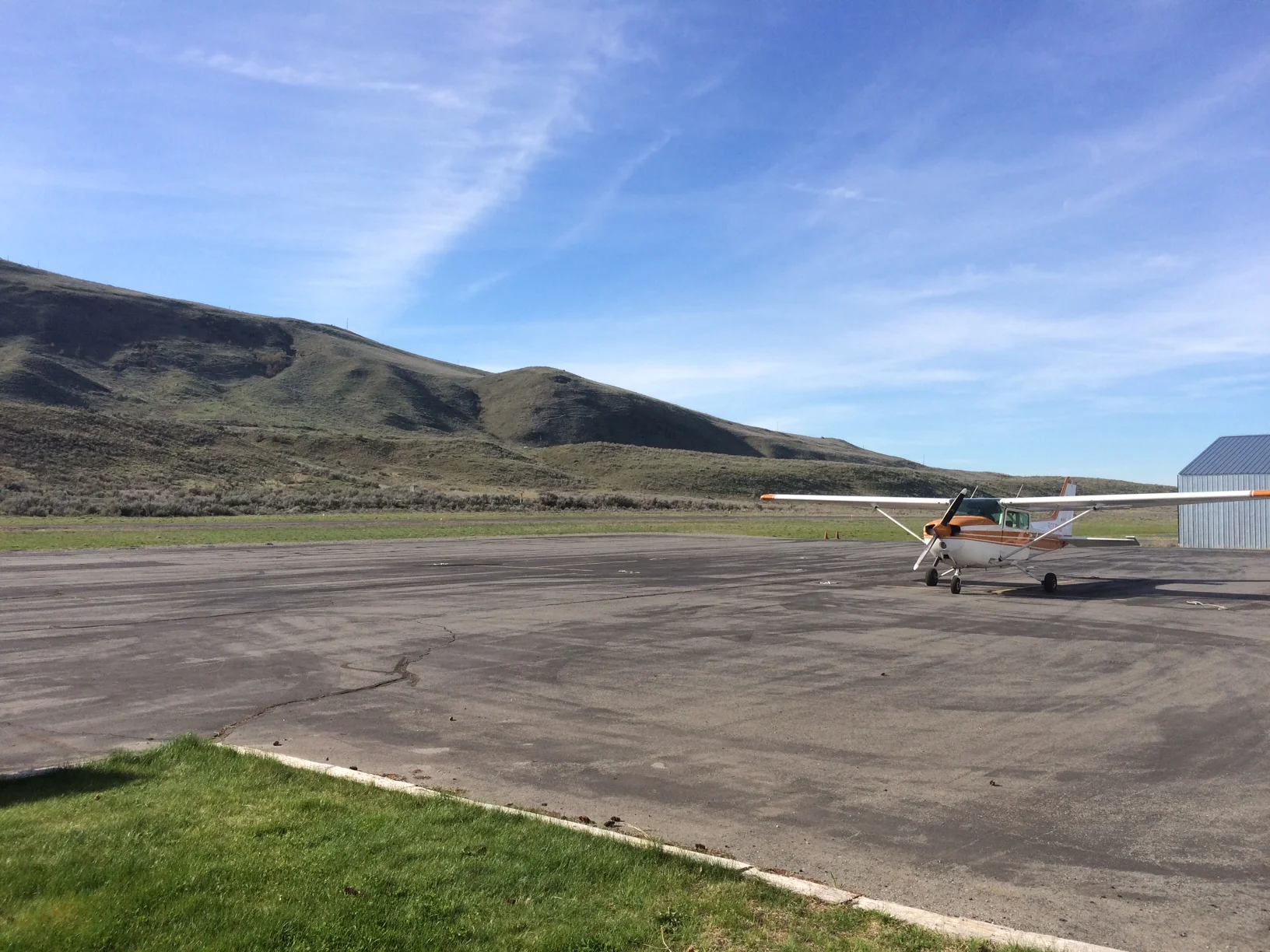 The Cessna 172 single-engine plane I rode to the destination "airport."