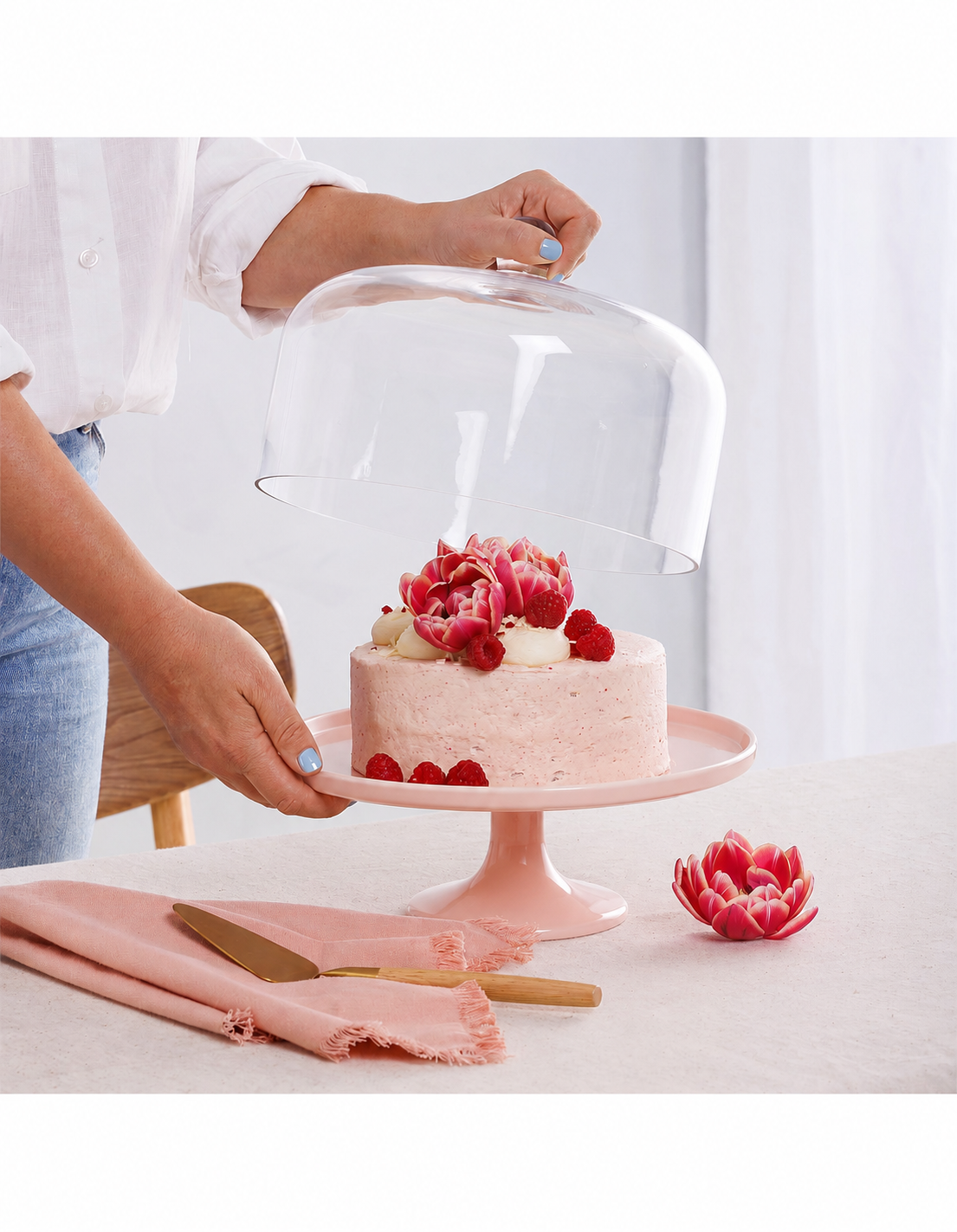 Sideserve Cake Dome or Torte Stand.png