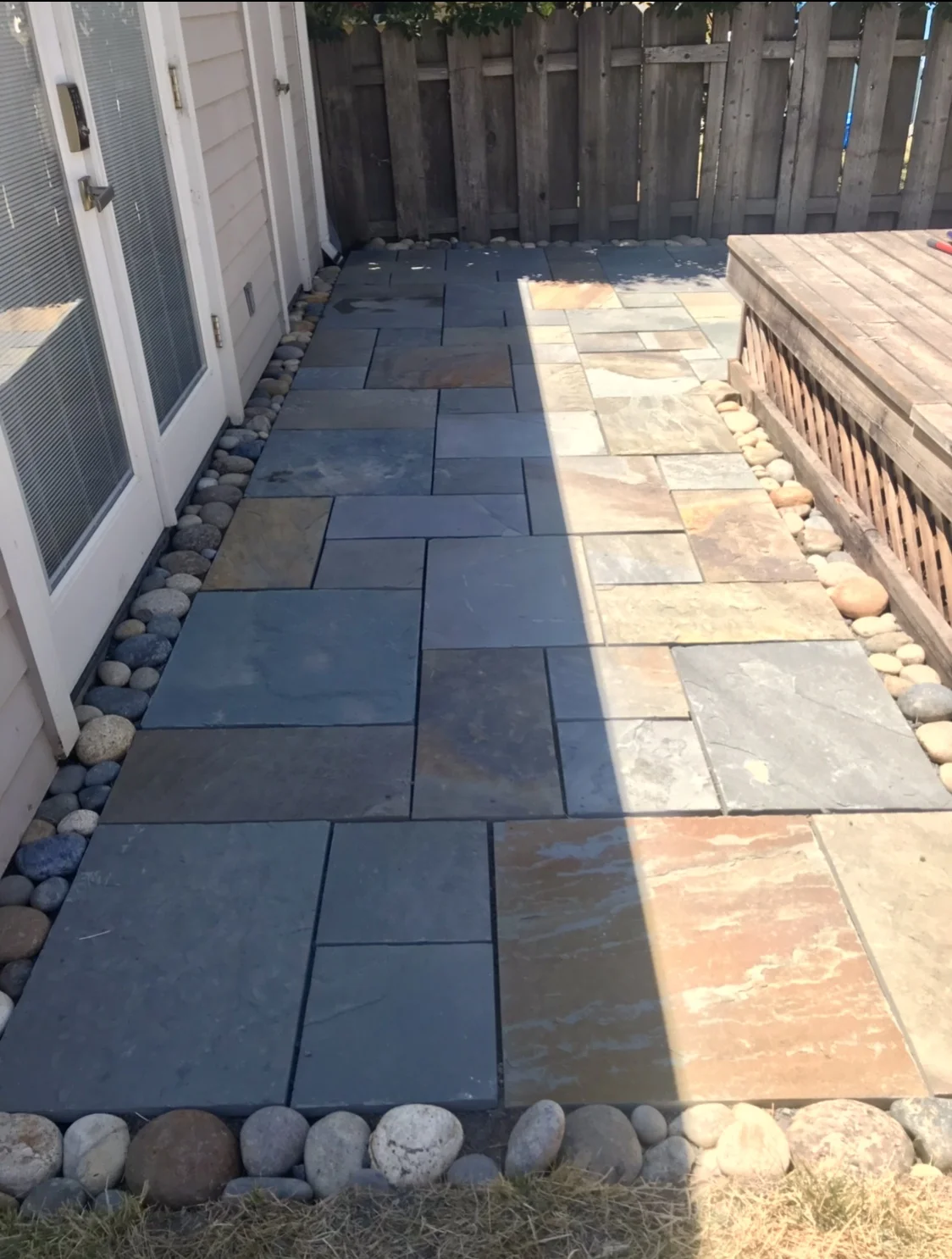 A great addition to a small space...patterned blue stone.