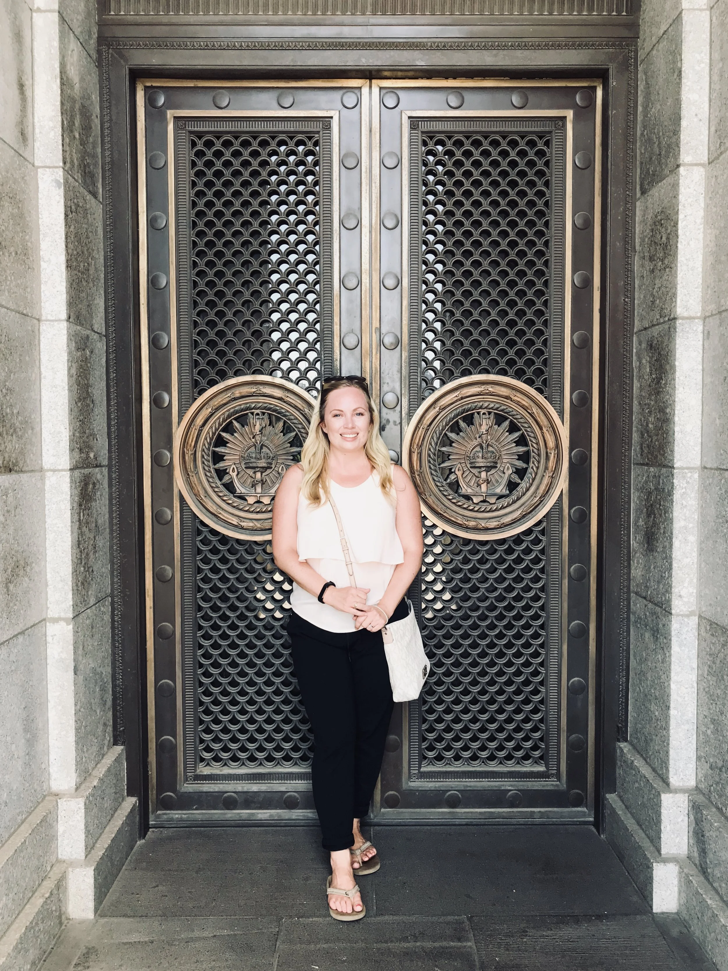 Showing Lisa Around: Part 1