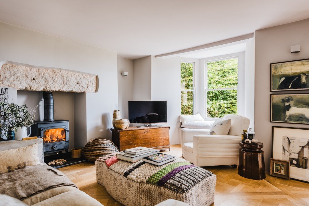 With the recent storms and forecasted rain, where better to find yourself than tucked up in front of a log fire with a good book....
These are just a handful of the inviting living spaces within our current listings - get in touch to find out m