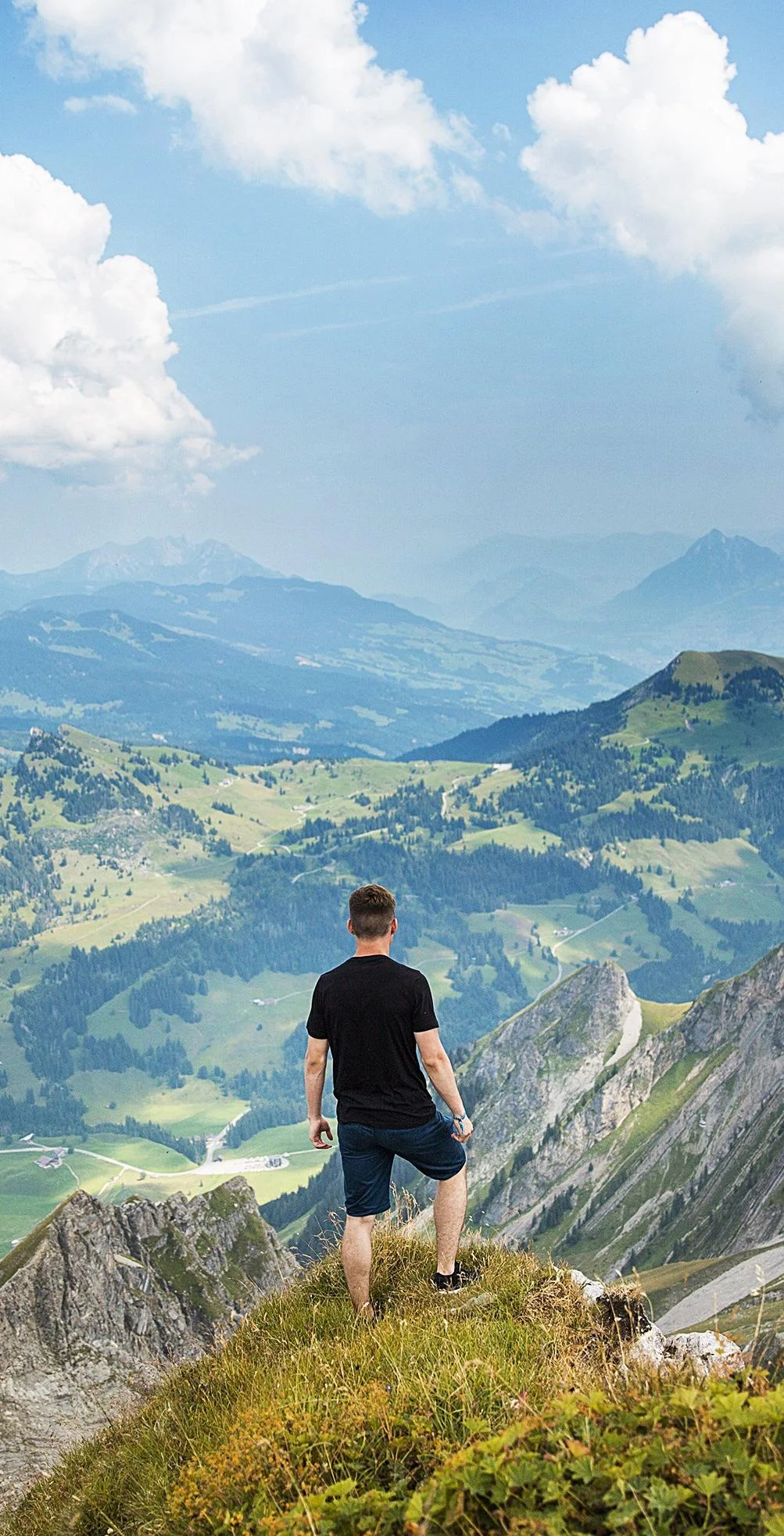 2mountain-984277_4crop.jpg