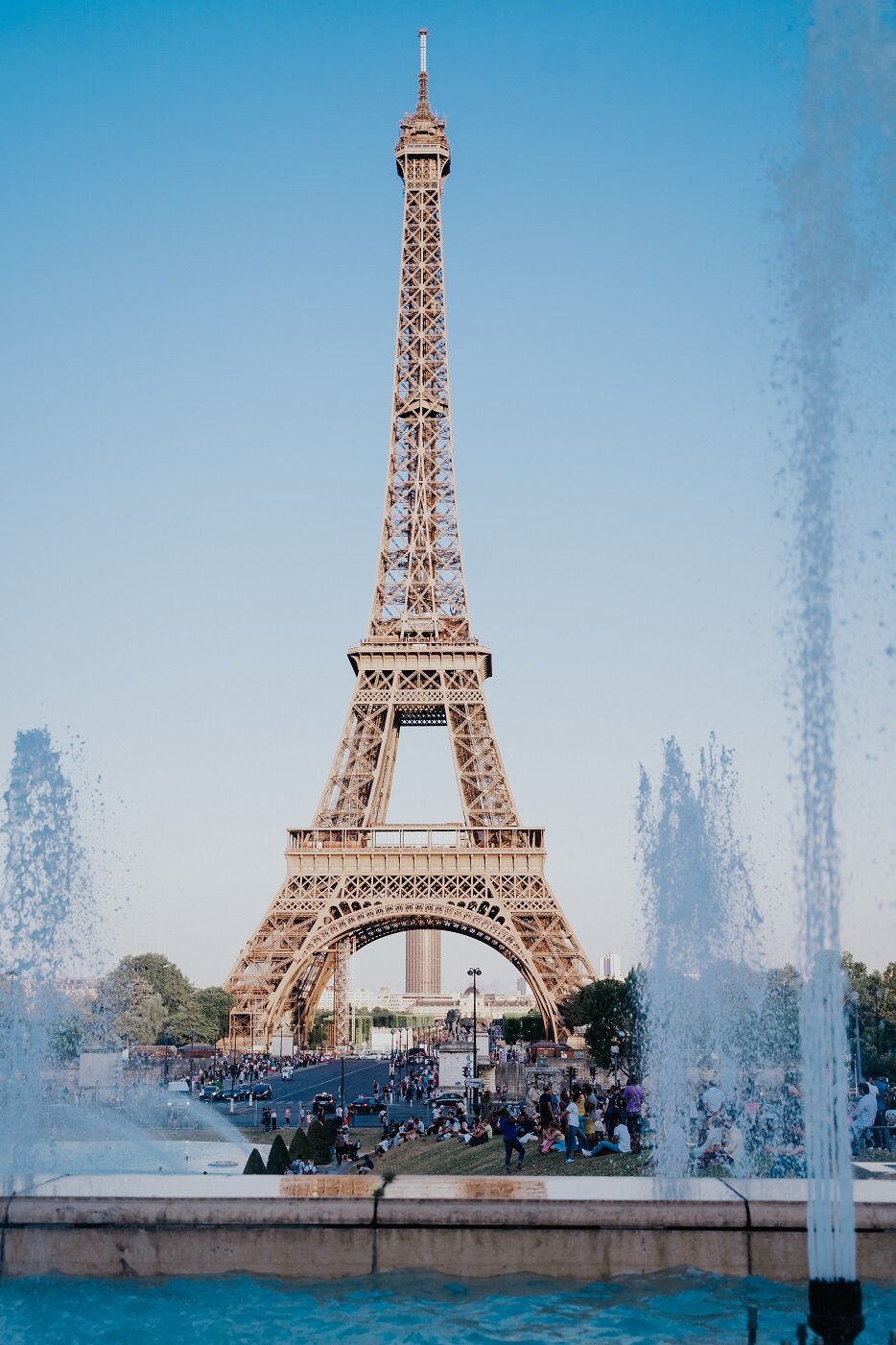 Paris, Eiffel Tower fountain view