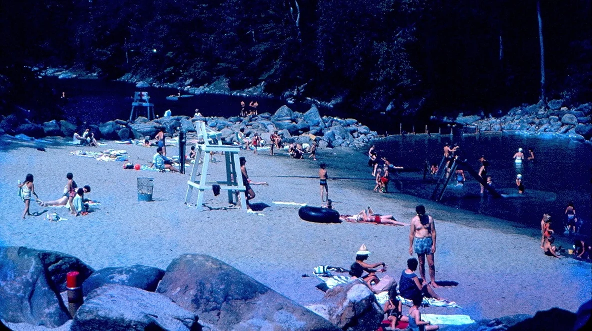 Silver Lake in the early 1960s. The wide beach area was caused by the low water conditions that often plagued the river in the 1950s and 60s. (For comparison, scroll back to the photo at the top of the page, showing roughly the same area in 2010.)
