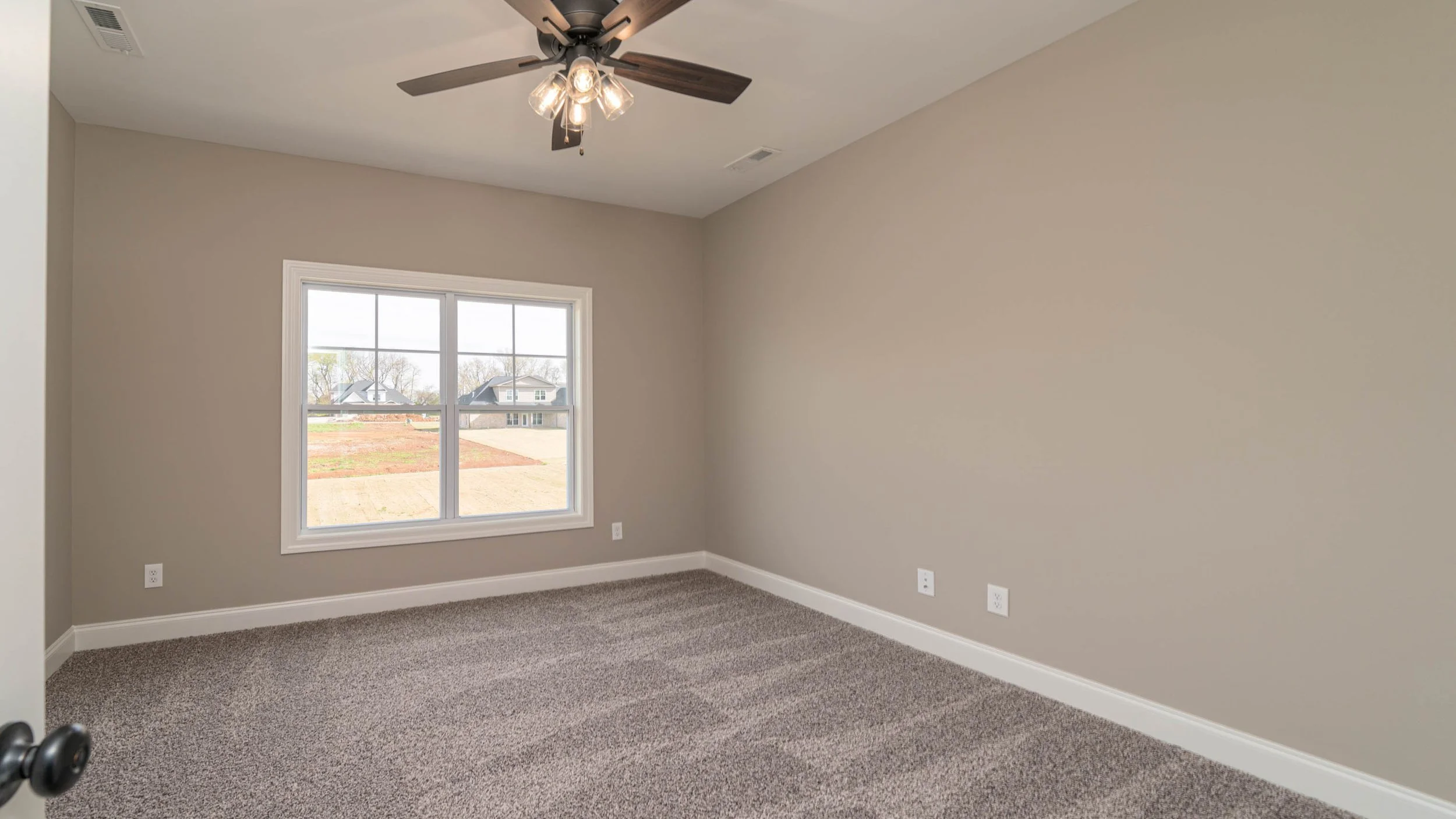 205 Midland Dr-30.jpg