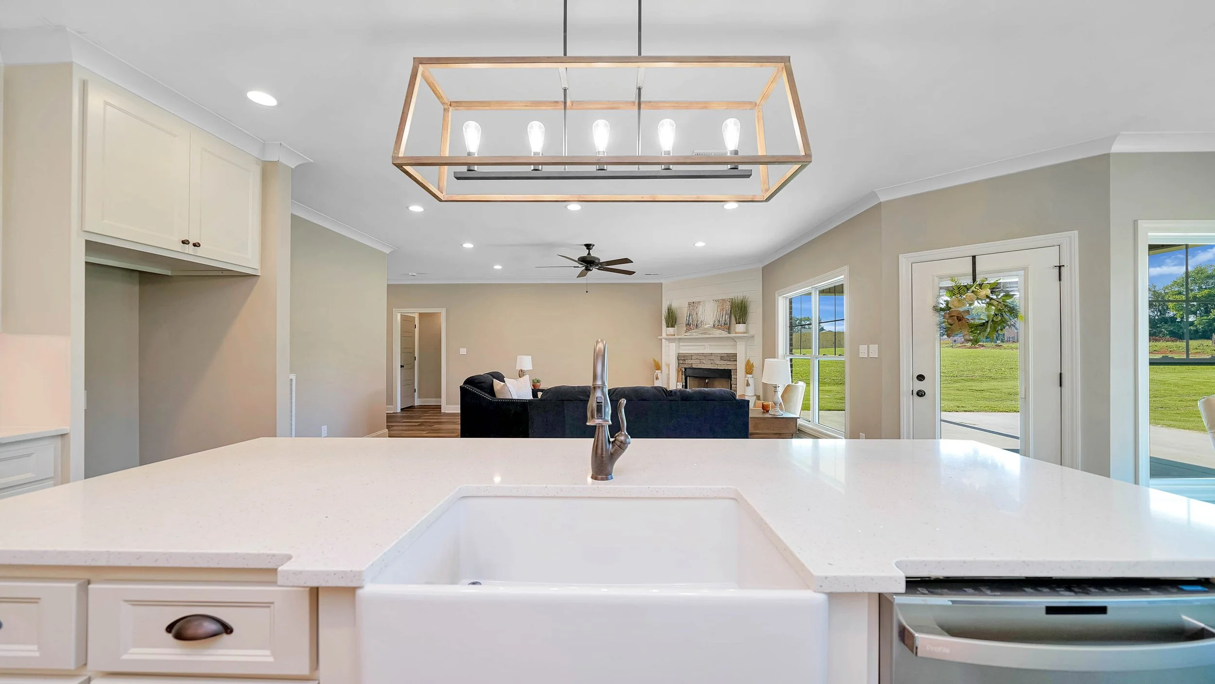 219 Midland Dr-9.jpg