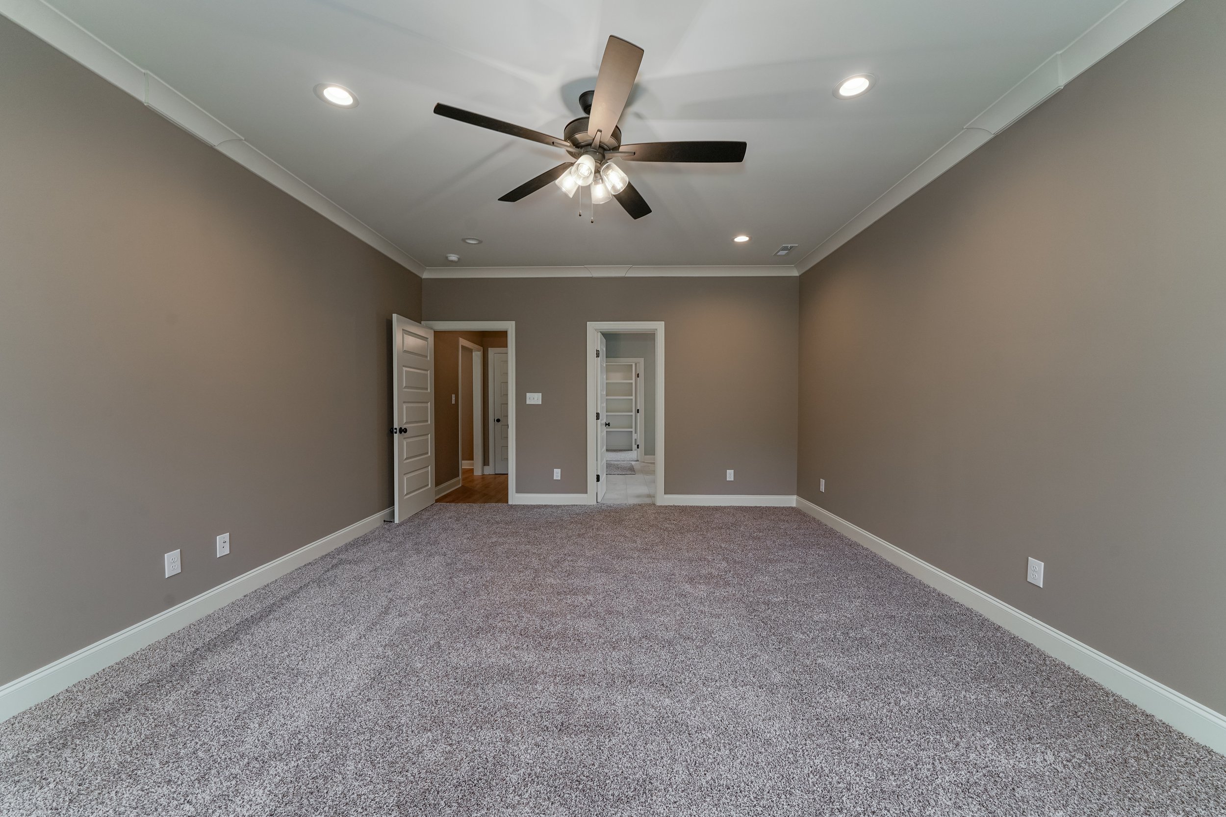 223 Oakland View-9.jpg