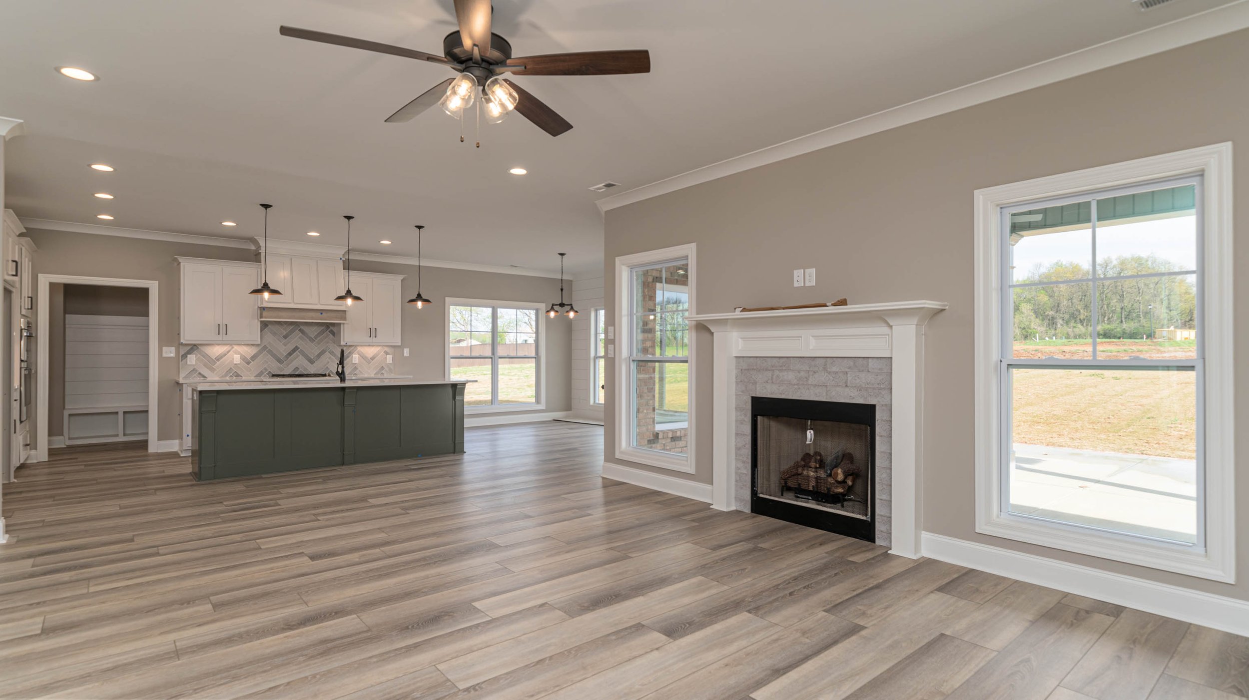 205 Midland Dr-8.jpg