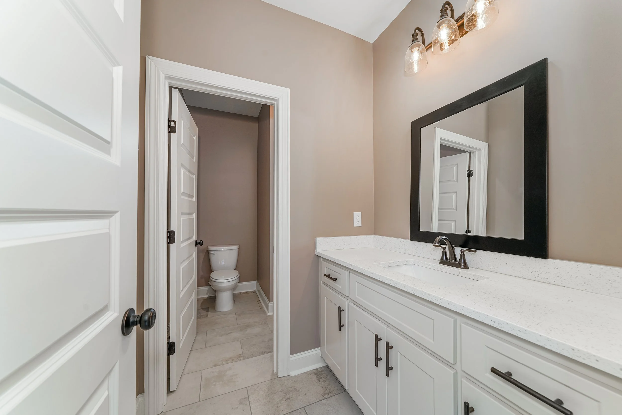 223 Oakland View-16.jpg