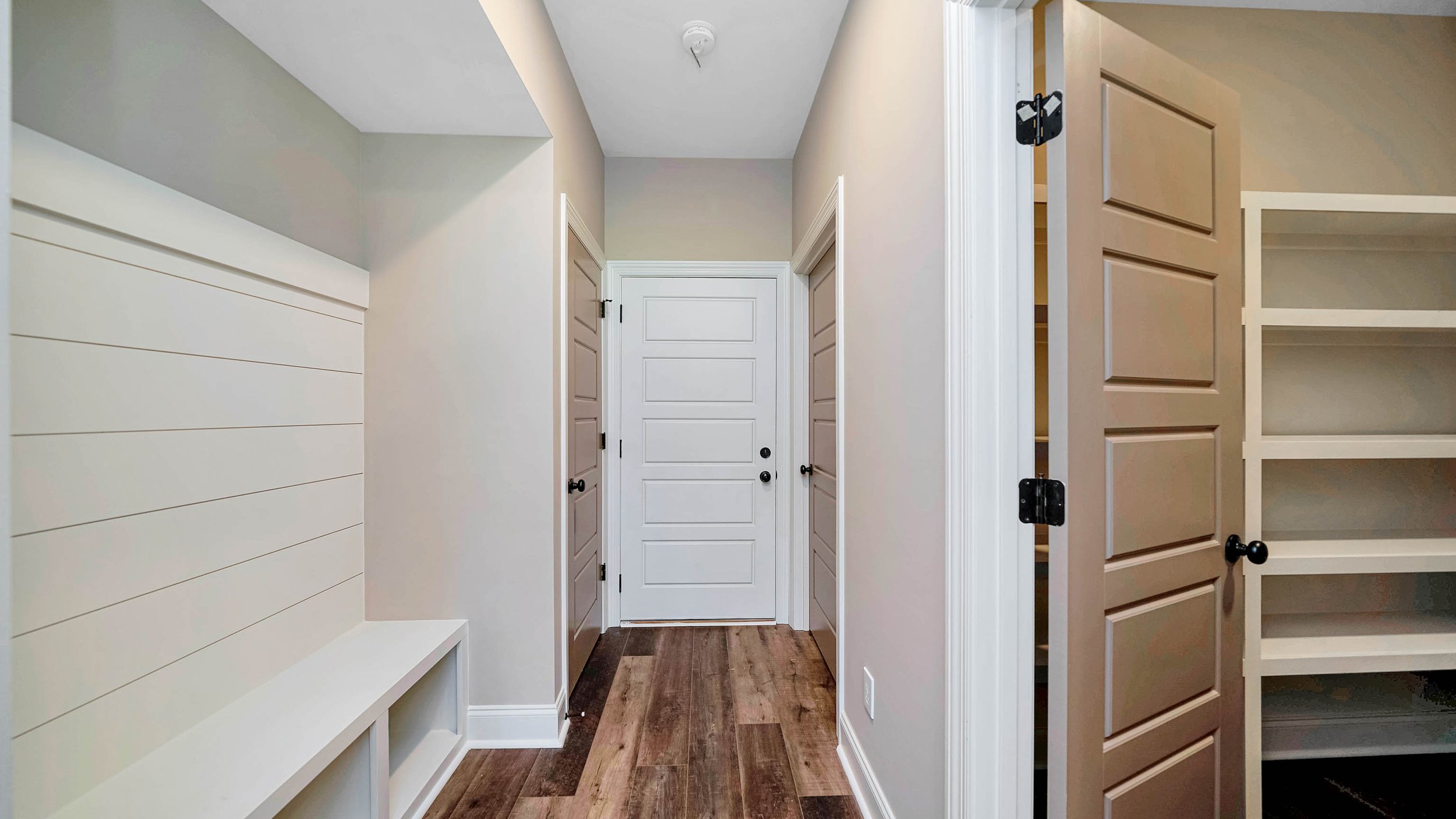 219 Midland Dr-10.jpg