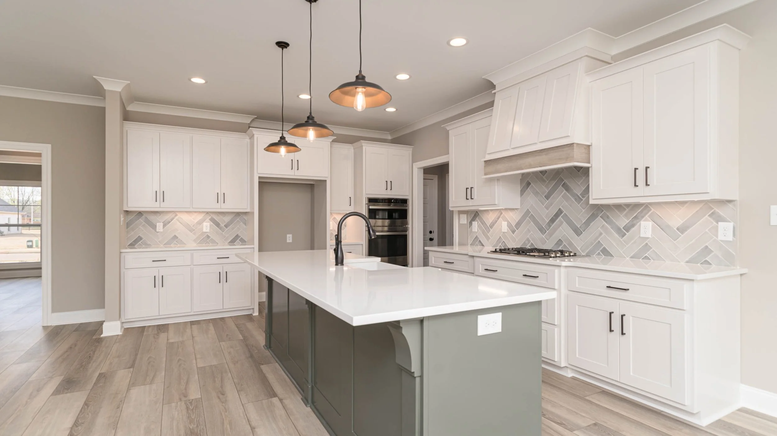 205 Midland Dr-10.jpg