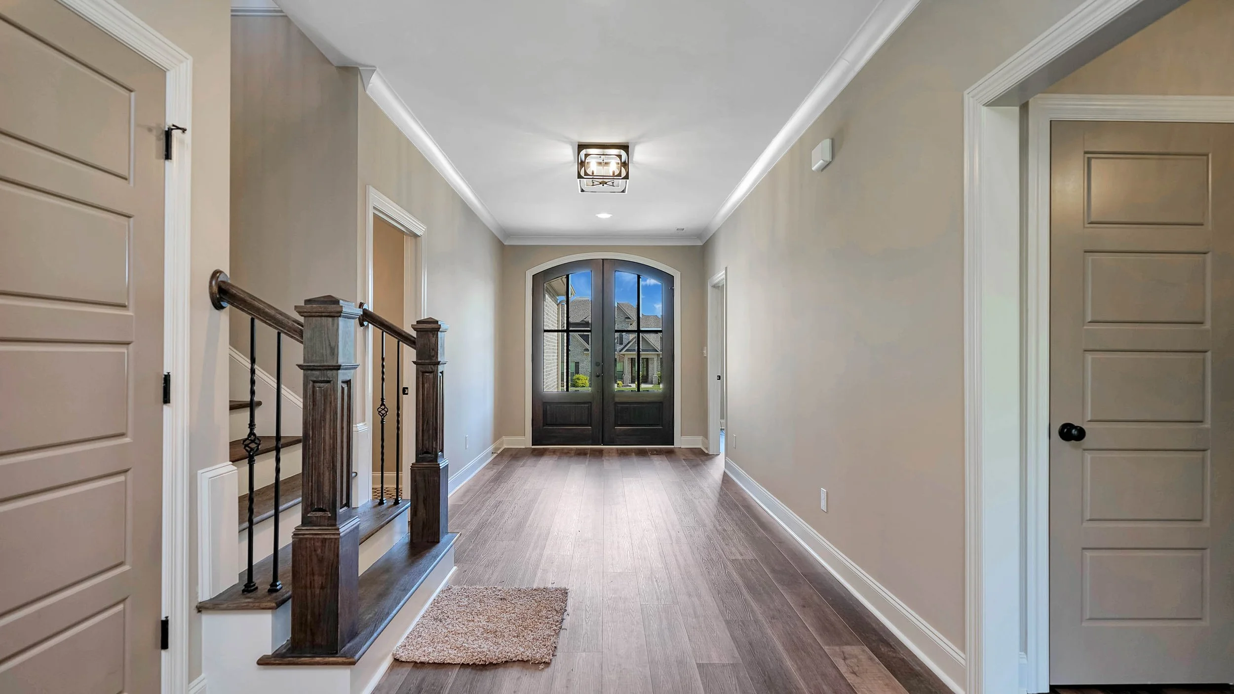 219 Midland Dr-2.jpg